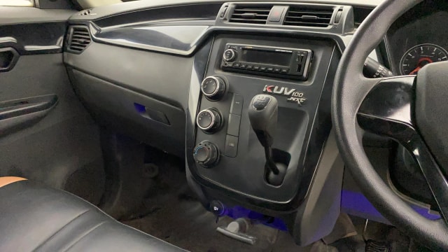 View Mahindra KUV100 Image 37 Used Mahindra KUV100 Image 37