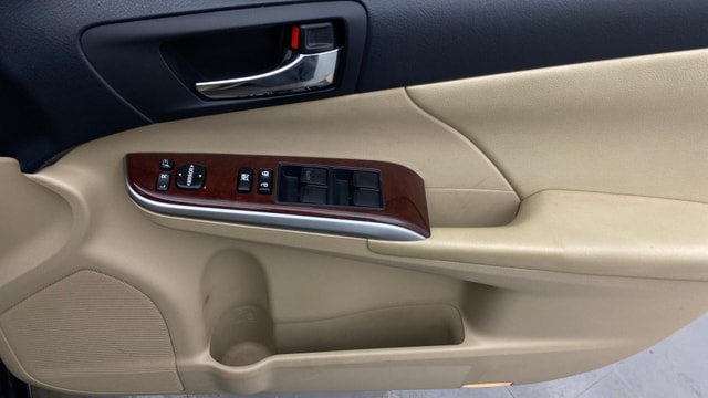 View Toyota Camry Image 33 Used Toyota Camry Image 33