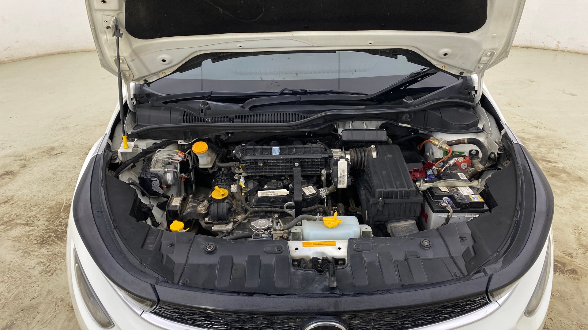 View 2024 Tata Altroz XZ Petrol Image 44 Used 2024 Tata Altroz XZ Petrol Image 44