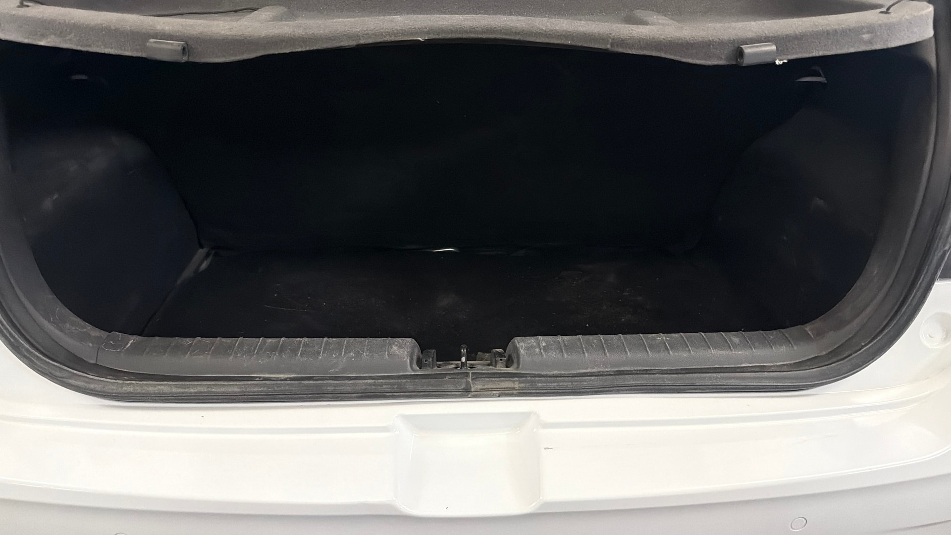 View 2022 Hyundai Grand i10 Nios Sportz Petrol AMT Image 10 Used 2022 Hyundai Grand i10 Nios Sportz Petrol AMT Image 10
