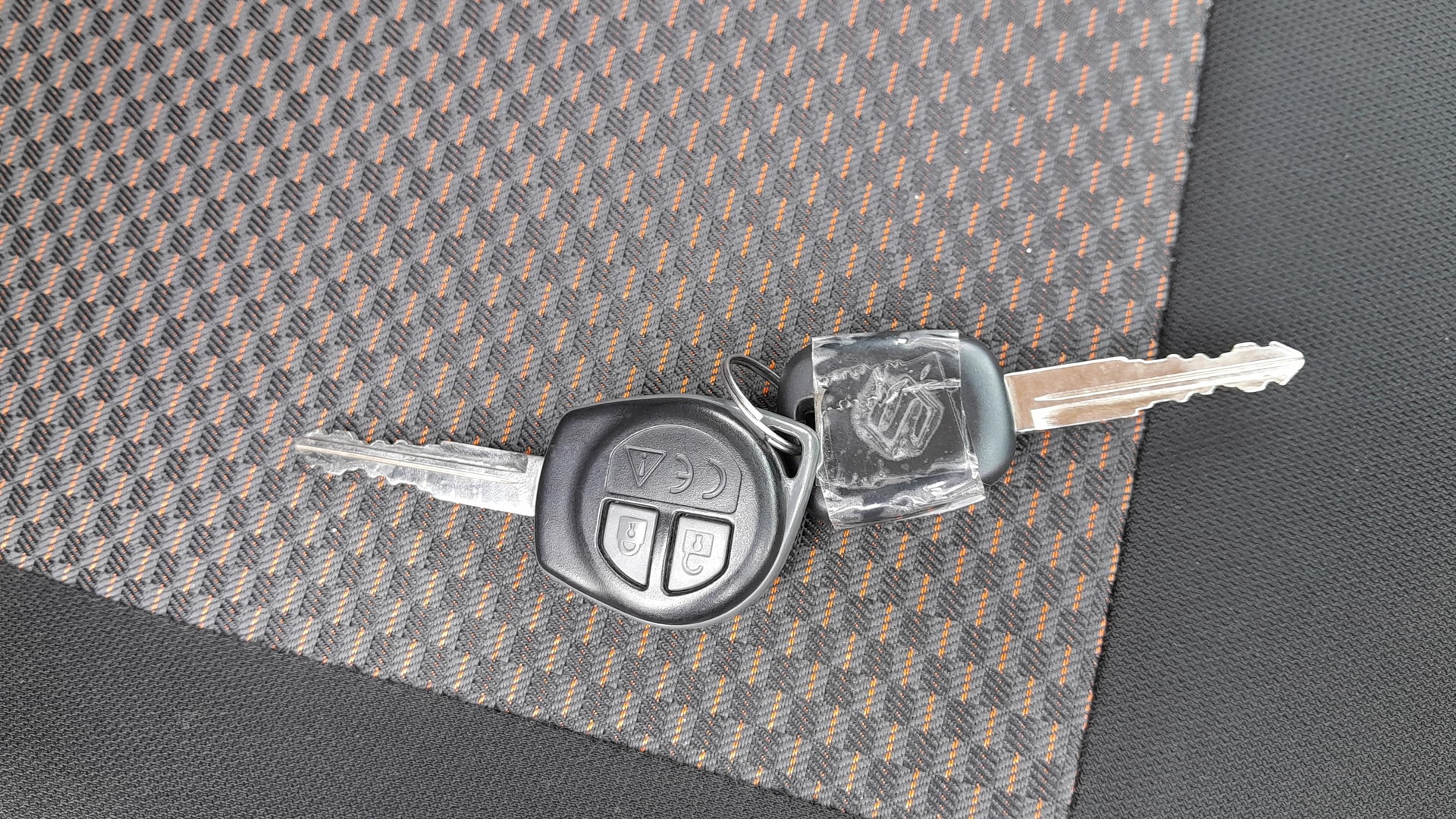 View 2020 Maruti Suzuki 1000 Base Variant Image 27 Used 2020 Maruti Suzuki 1000 Base Variant Image 27