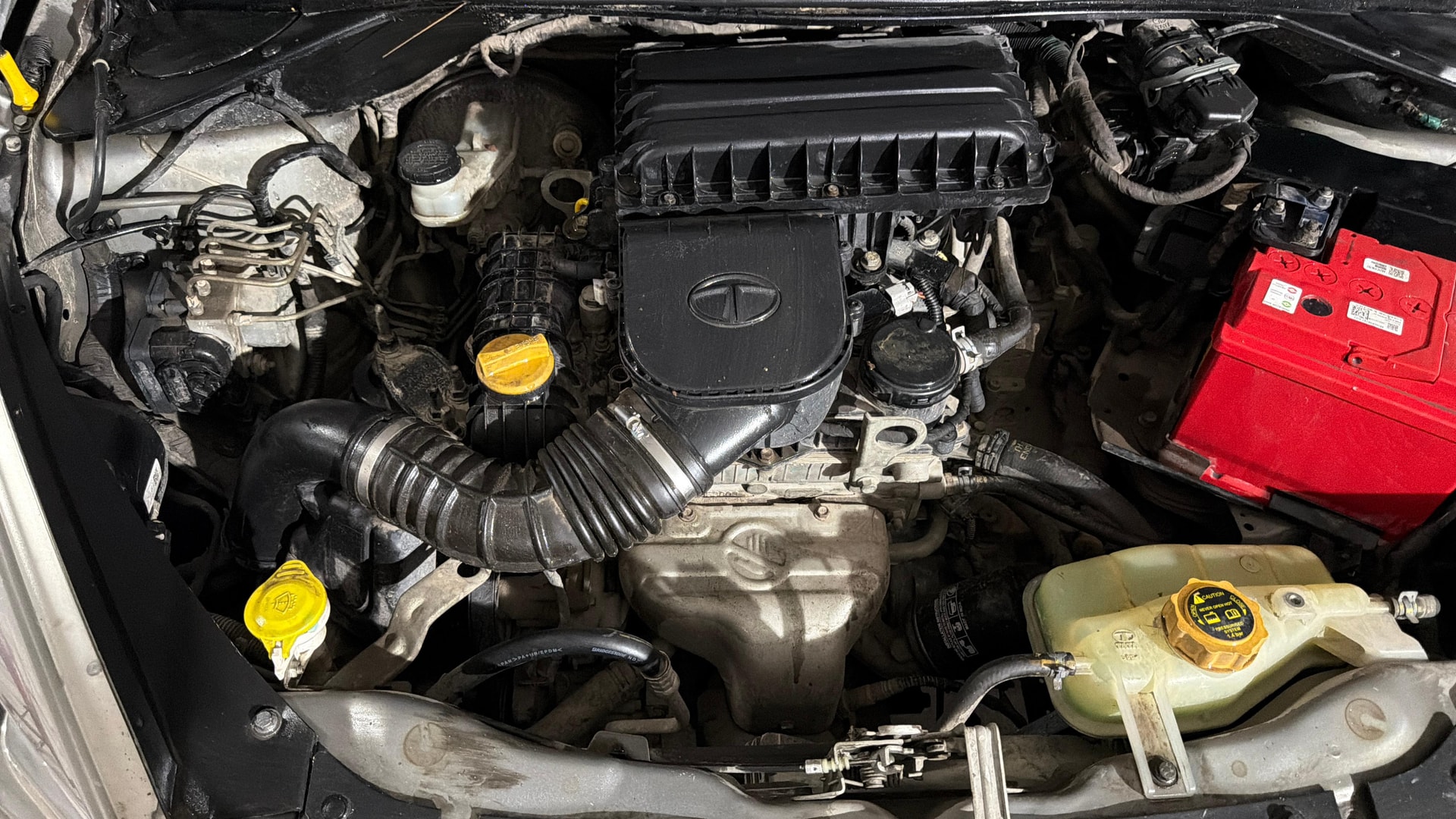 View 2019 Tata Tigor XE Diesel Image 3 Used 2019 Tata Tigor XE Diesel Image 3
