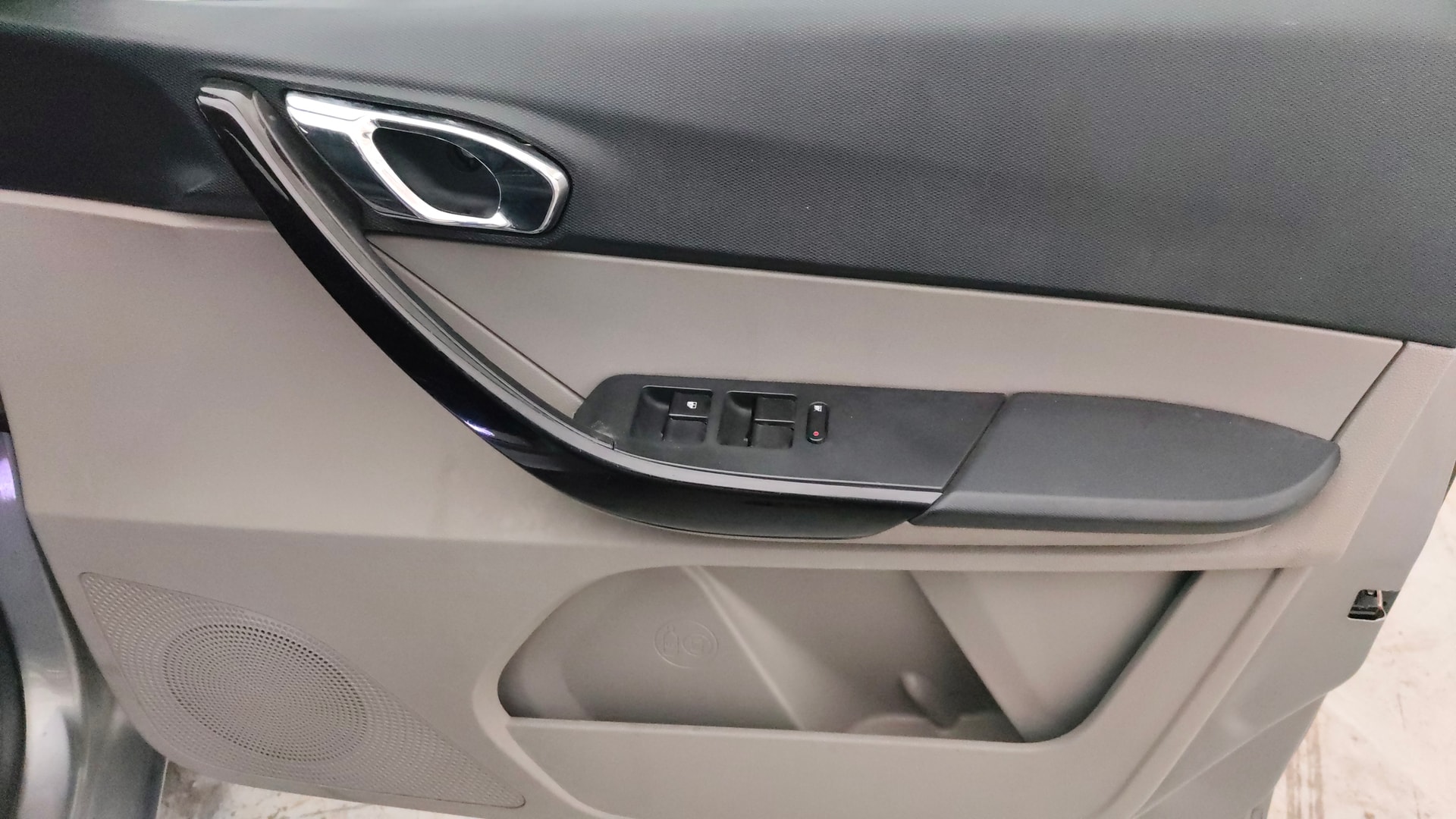 View 2018 Tata Tiago Revotorq XB Image 32 Used 2018 Tata Tiago Revotorq XB Image 32
