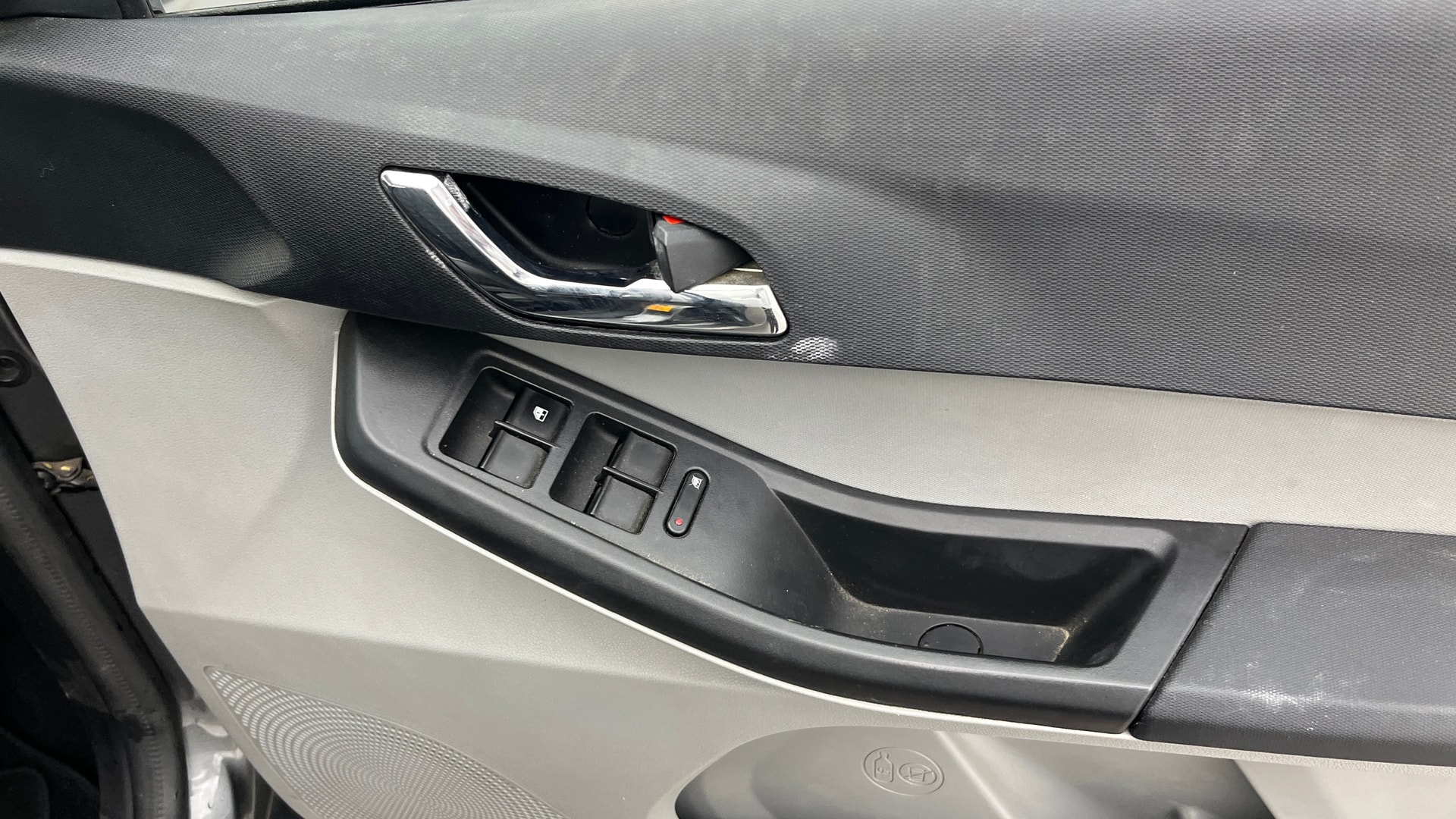 View 2020 Tata Tiago Revotorq XB Image 33 Used 2020 Tata Tiago Revotorq XB Image 33