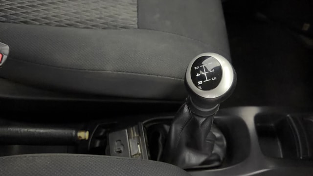 View Maruti Suzuki Stingray Image 40 Used Maruti Suzuki Stingray Image 40