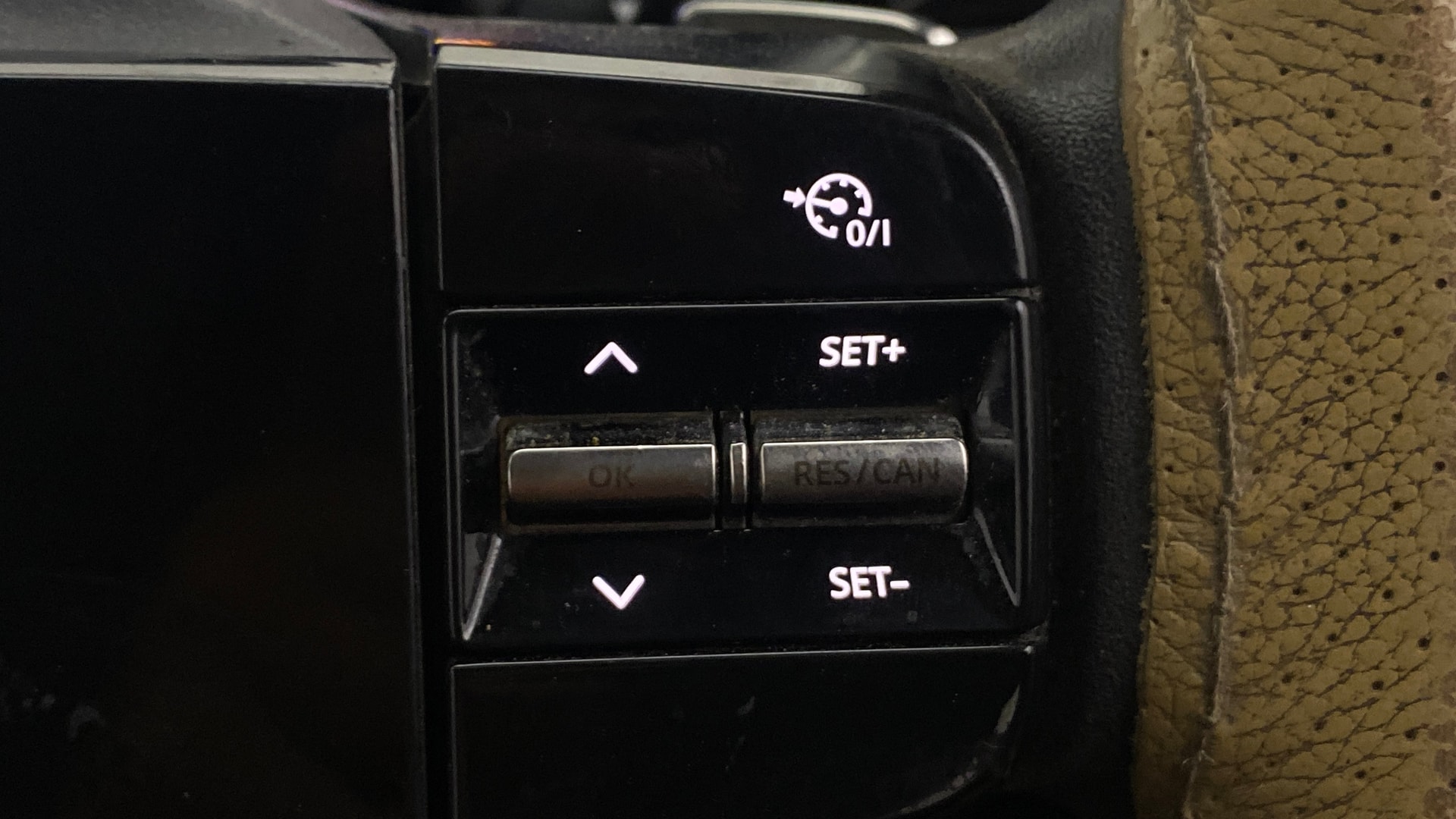 View 2024 Tata Nexon Revotron XE Image 3 Used 2024 Tata Nexon Revotron XE Image 3
