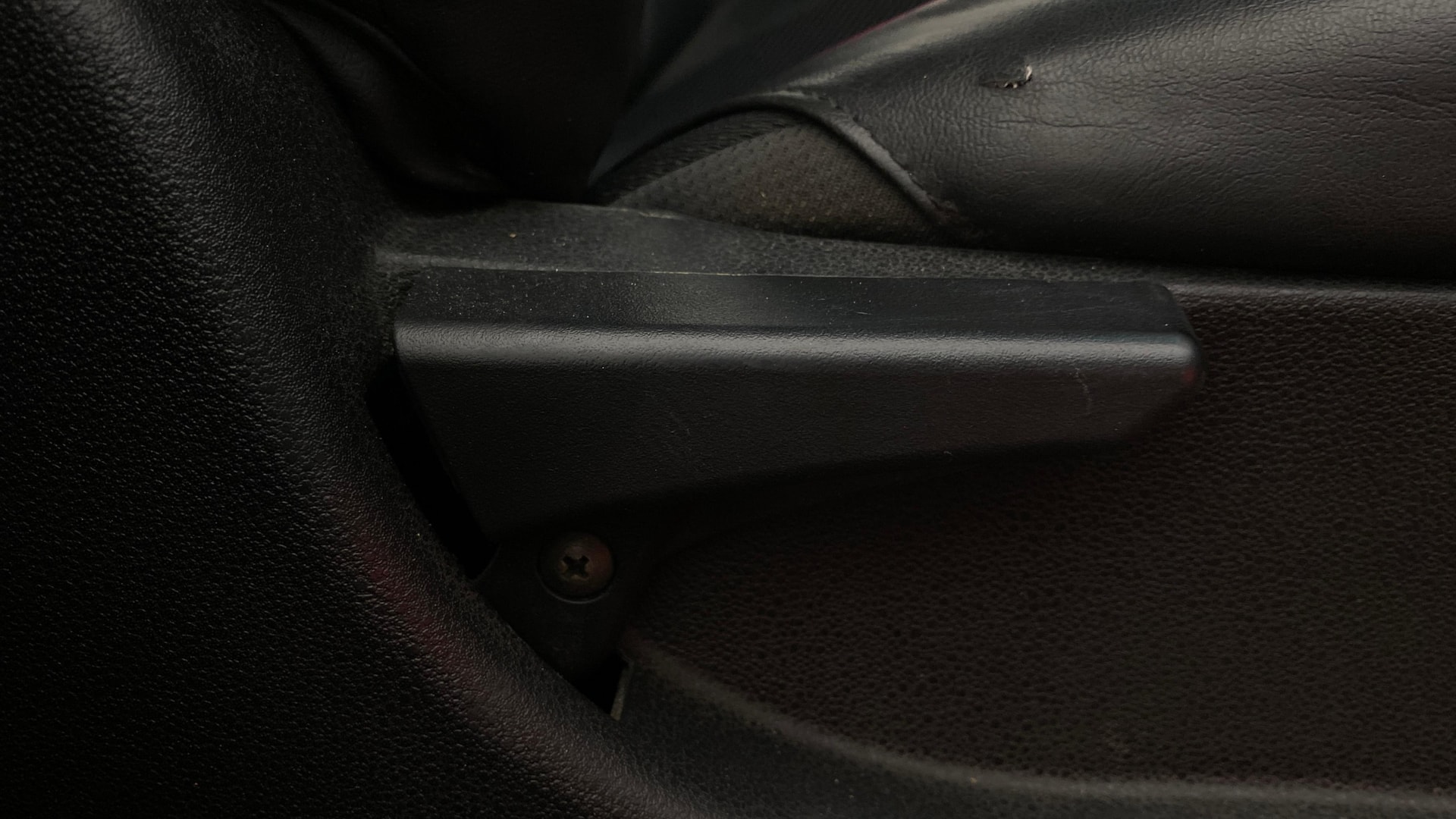 View 2018 Tata Nexon Revotron XM Image 18 Used 2018 Tata Nexon Revotron XM Image 18