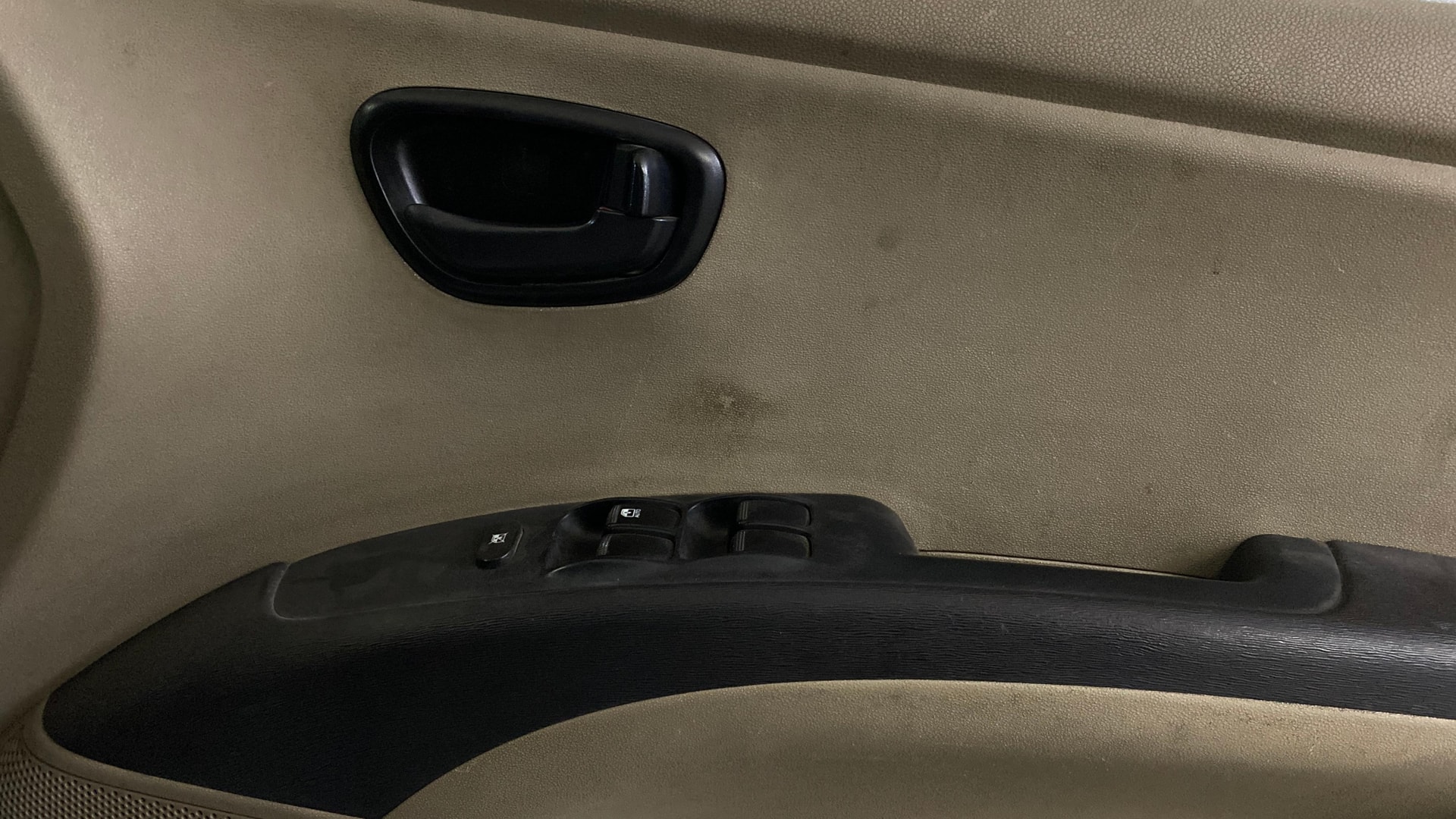 View 2014 Hyundai i10 1.1 Magna Image 32 Used 2014 Hyundai i10 1.1 Magna Image 32