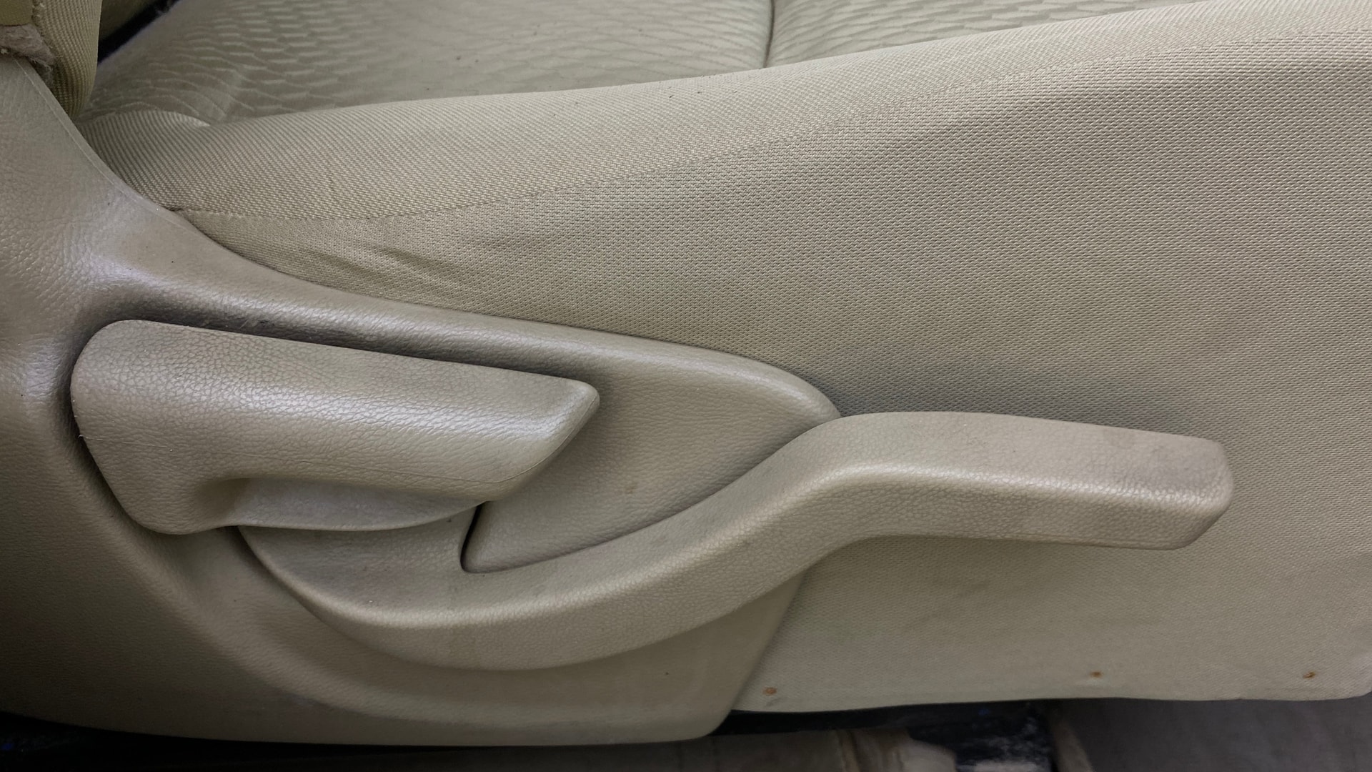 View 2015 Honda Amaze E MT Petrol BS IV Image 18 Used 2015 Honda Amaze E MT Petrol BS IV Image 18