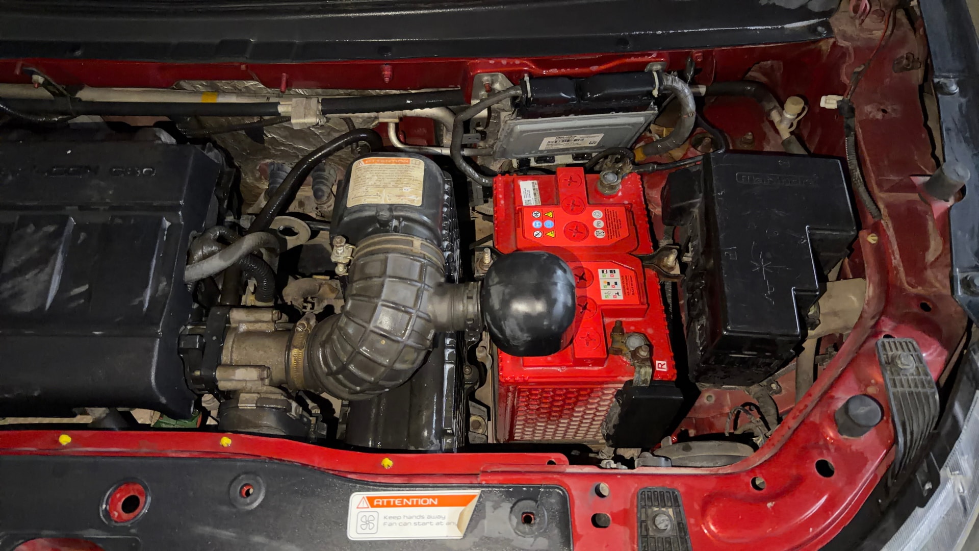 View 2018 Mahindra KUV100 K2 Petrol BS IV Image 13 Used 2018 Mahindra KUV100 K2 Petrol BS IV Image 13
