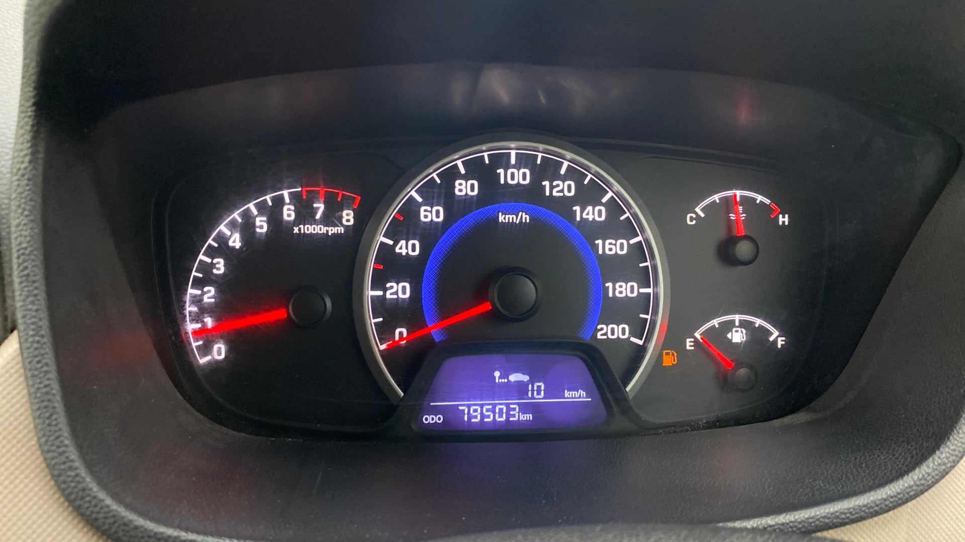 View 2016 Hyundai Grand i10 Sportz 1.2 Kappa Image 33 Used 2016 Hyundai Grand i10 Sportz 1.2 Kappa Image 33