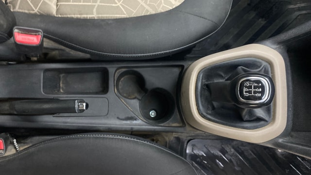 View Hyundai Grand i10 Image 37 Used Hyundai Grand i10 Image 37