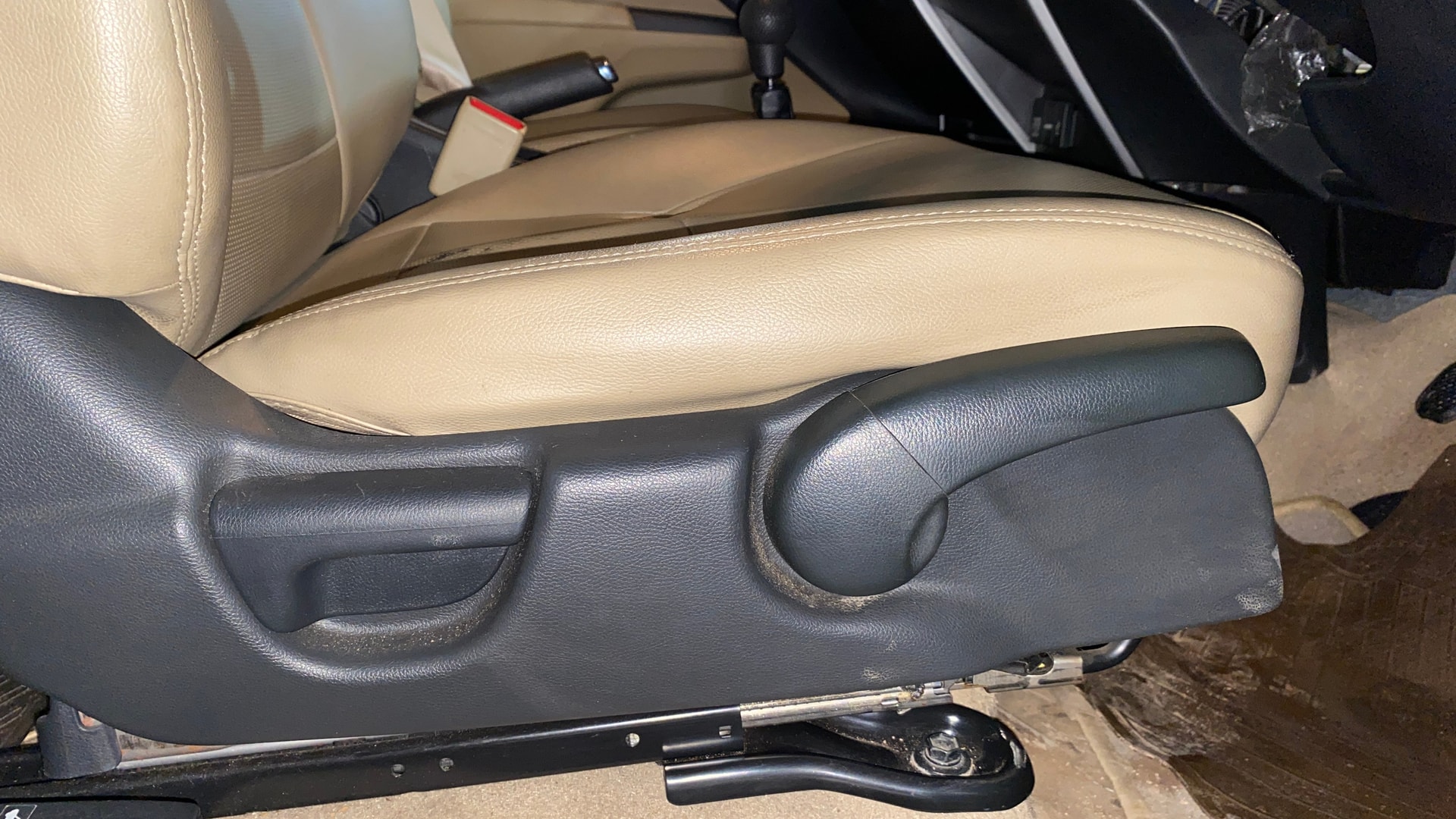 View 2019 Honda City ZX MT Diesel Anniversary Edition Image 19 Used 2019 Honda City ZX MT Diesel Anniversary Edition Image 19