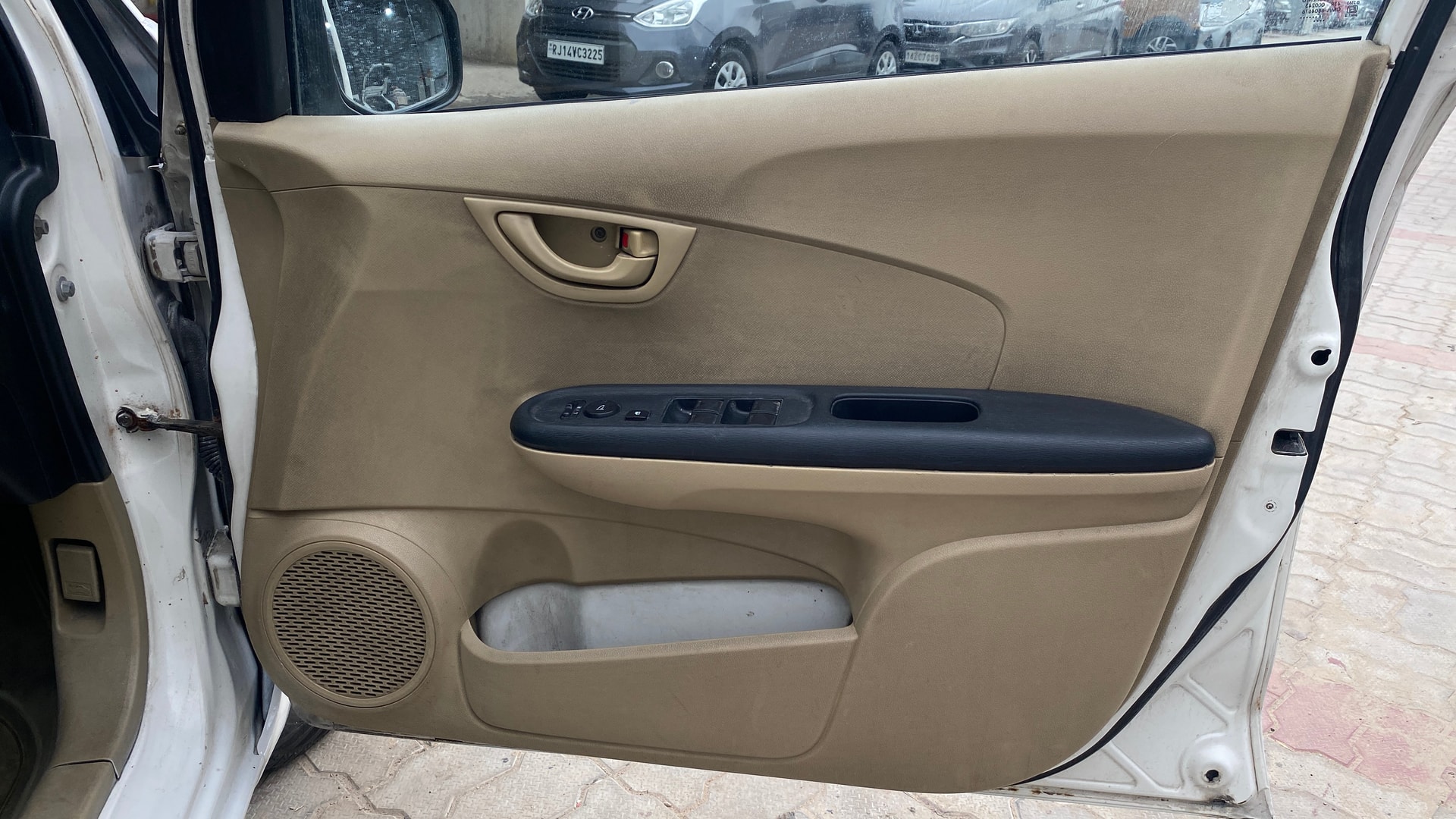 View 2015 Honda Brio S MT Petrol Image 33 Used 2015 Honda Brio S MT Petrol Image 33