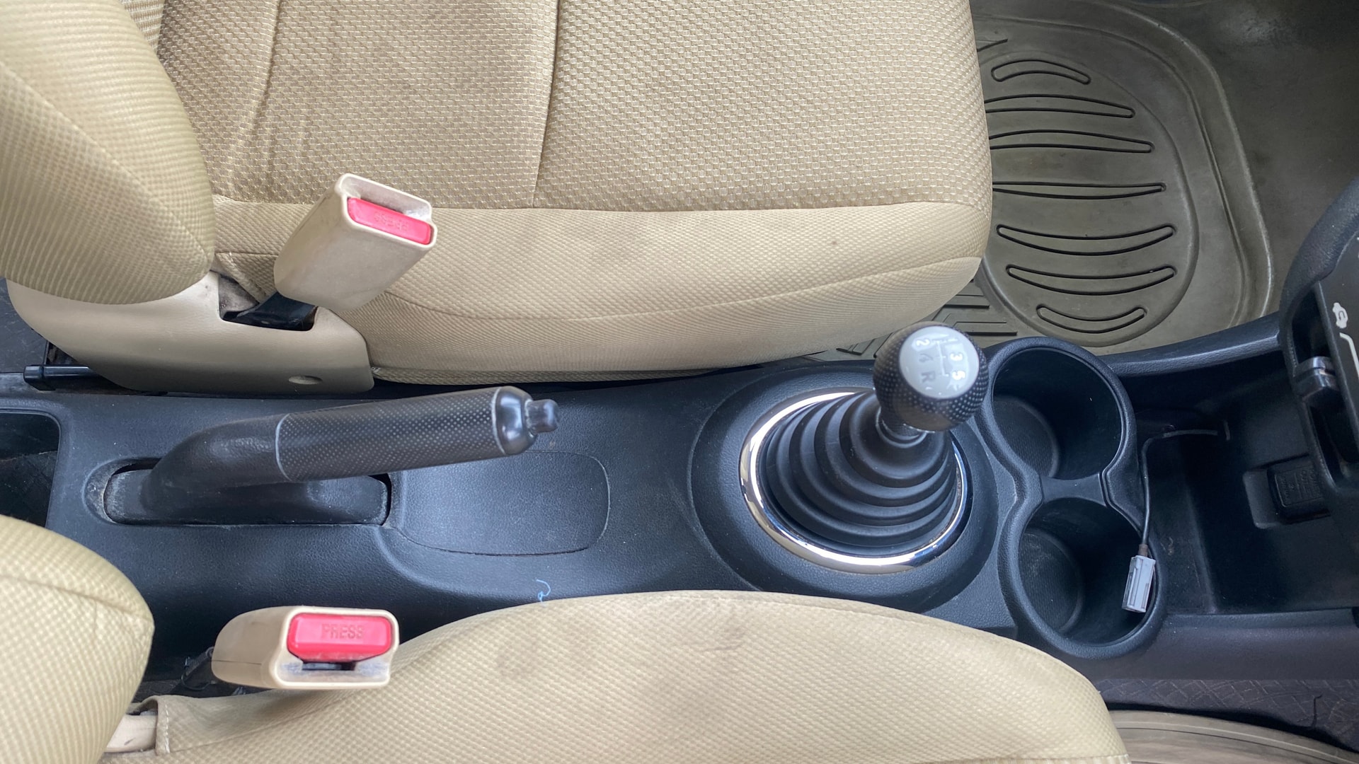 View 2015 Honda Brio S MT Petrol Image 38 Used 2015 Honda Brio S MT Petrol Image 38