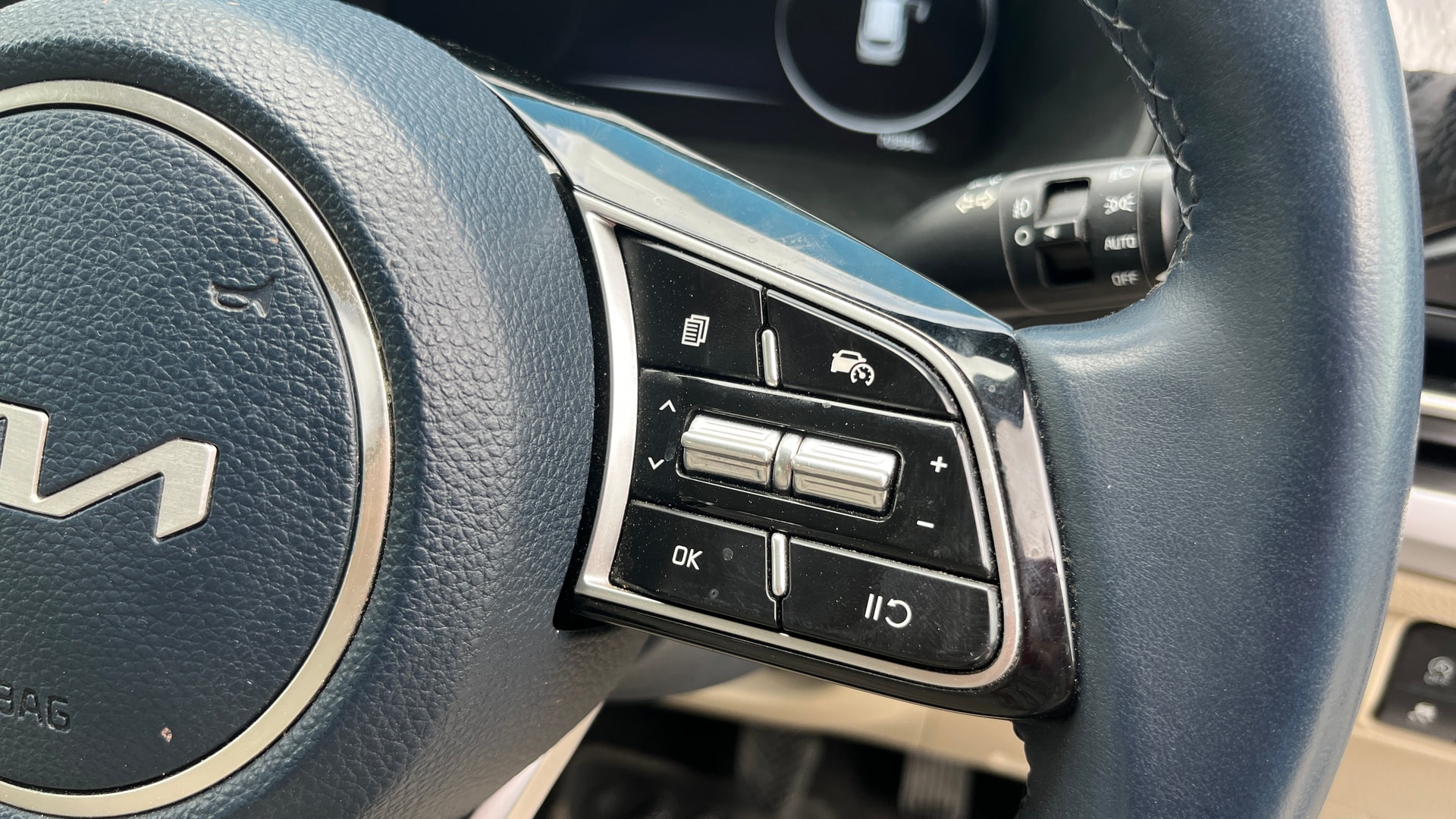 Used 2025 Kia Carens Used 2025 Kia Carens