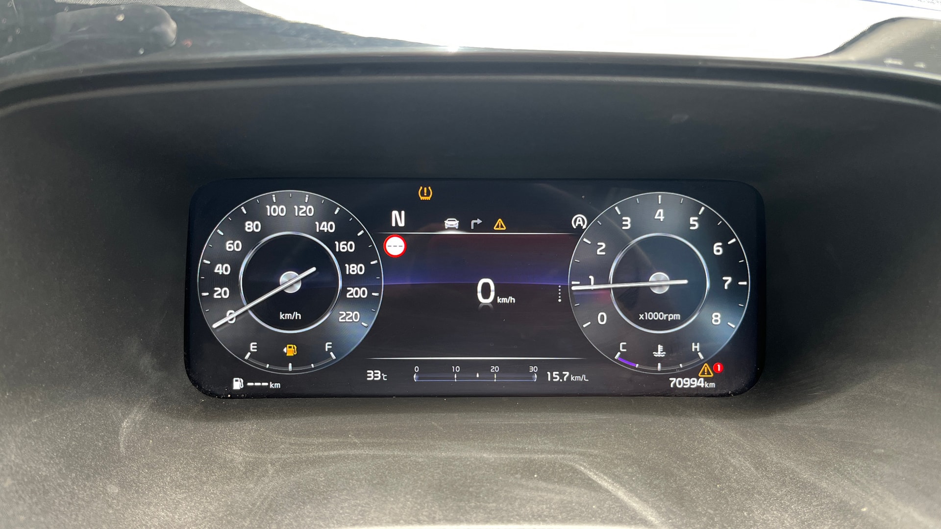 Used 2025 Kia Carens Used 2025 Kia Carens