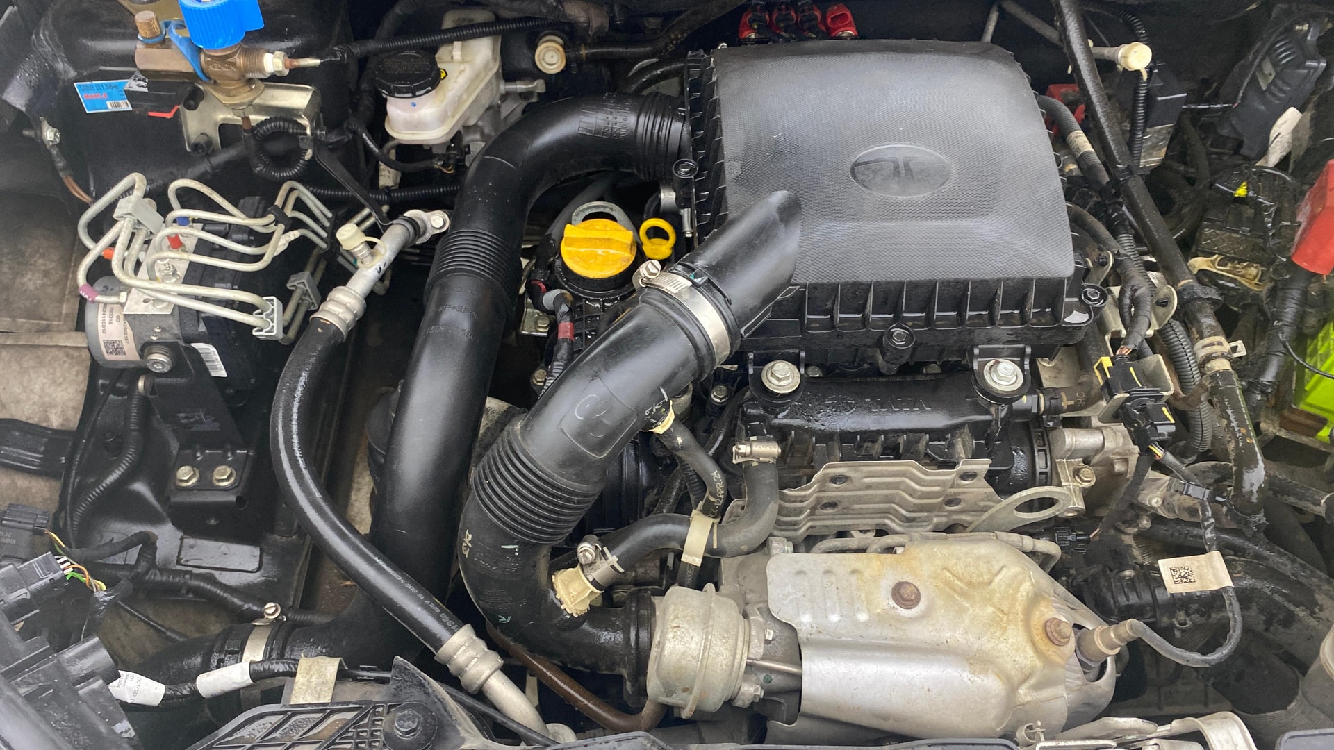 View 2024 Tata Nexon Revotron XE Image 4 Used 2024 Tata Nexon Revotron XE Image 4
