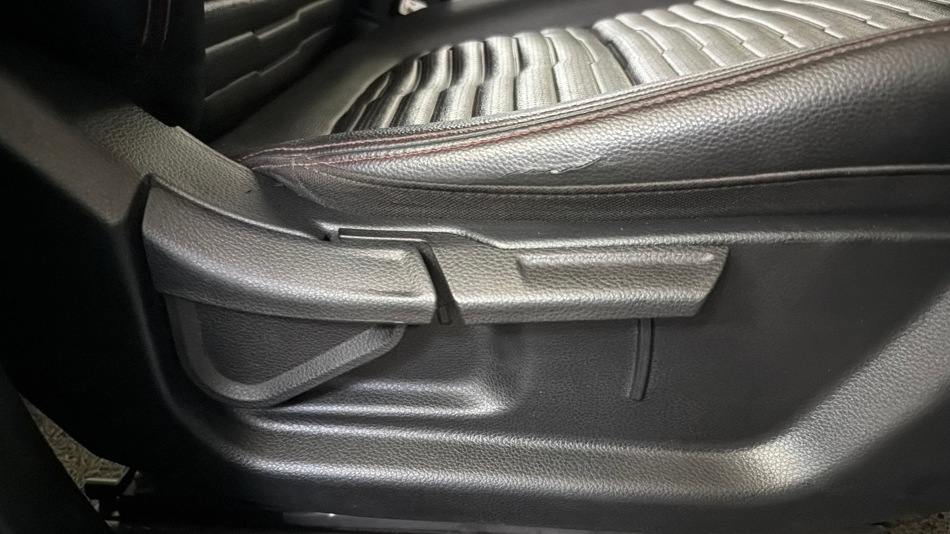View 2021 Kia Sonet GTX Plus iMT Petrol Image 19 Used 2021 Kia Sonet GTX Plus iMT Petrol Image 19