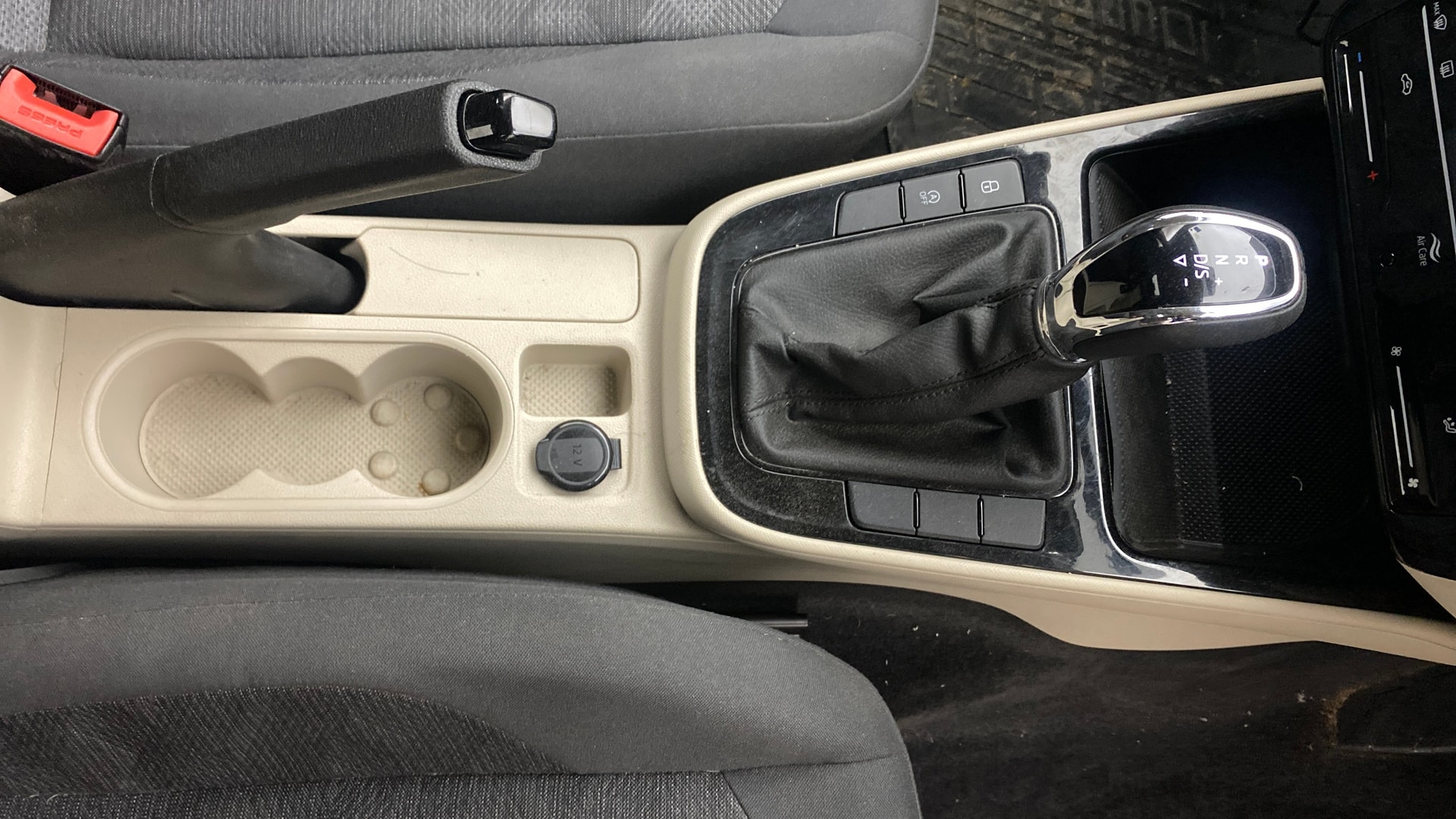 Used 2024 Skoda Slavia Used 2024 Skoda Slavia