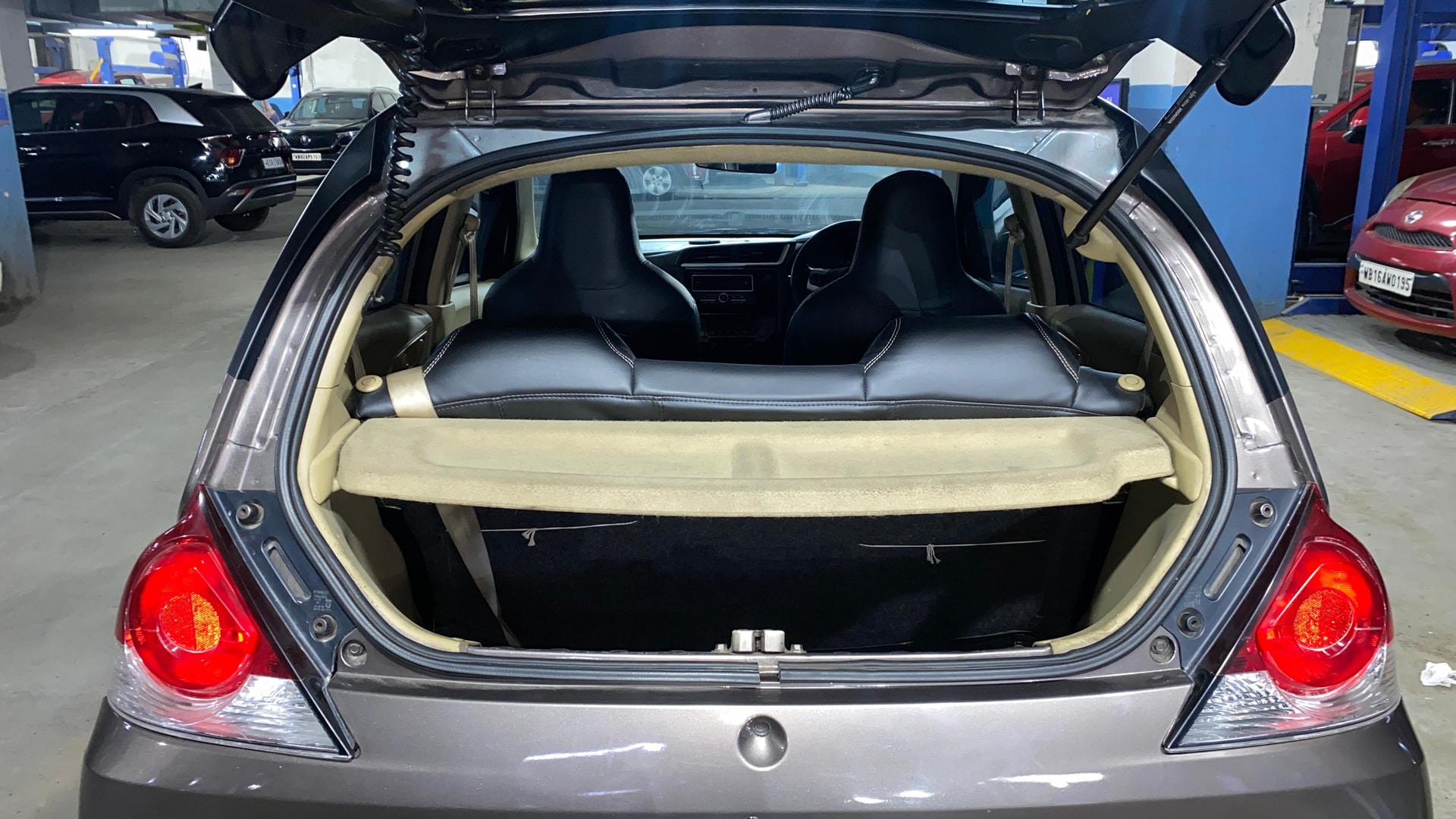 View 2017 Honda Brio S MT Petrol Image 10 Used 2017 Honda Brio S MT Petrol Image 10