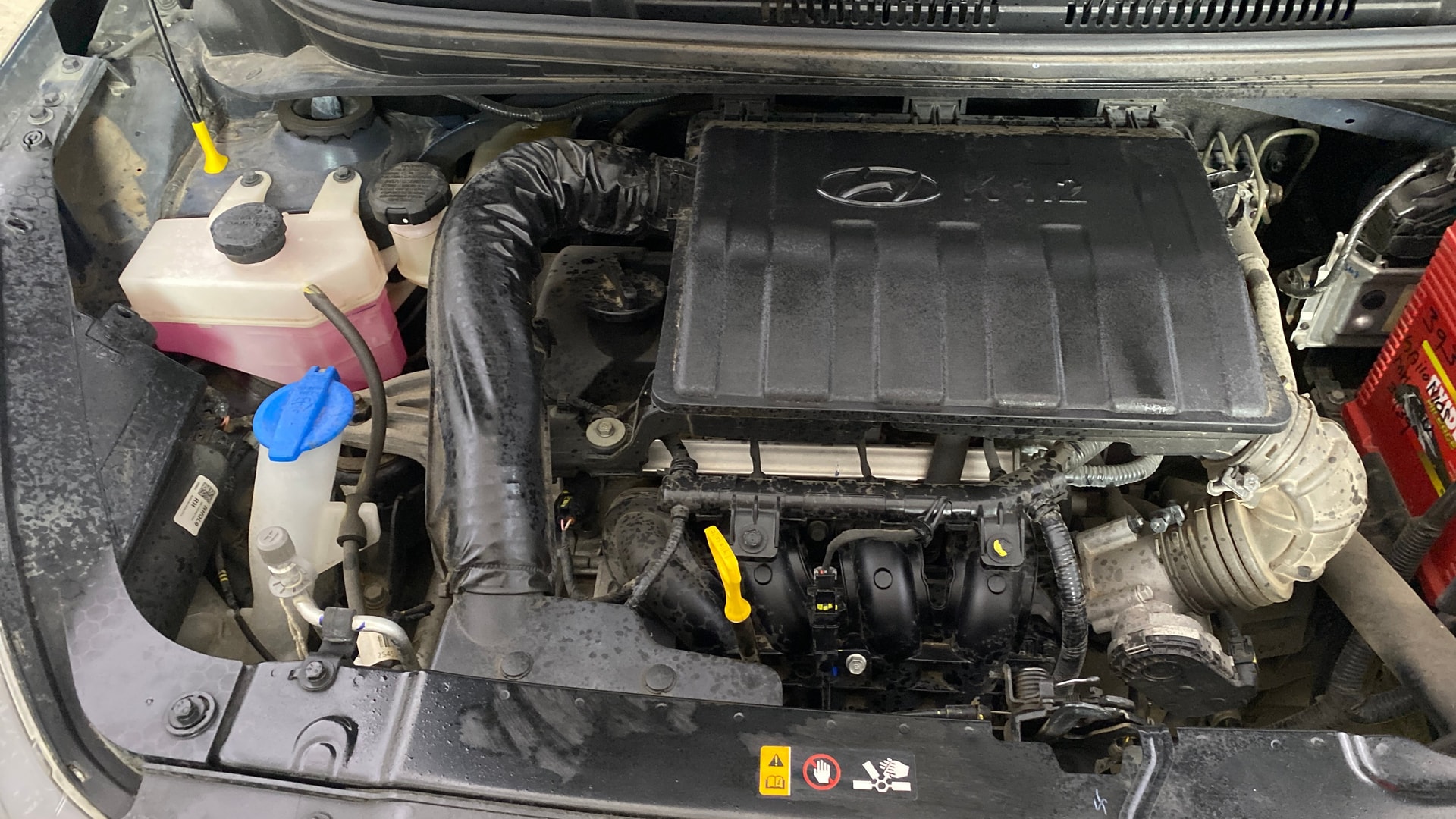 View 2022 Hyundai Grand i10 Nios Sportz Petrol AMT Image 3 Used 2022 Hyundai Grand i10 Nios Sportz Petrol AMT Image 3