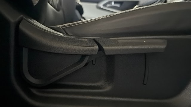 View Kia Carens Image 19 Used Kia Carens Image 19
