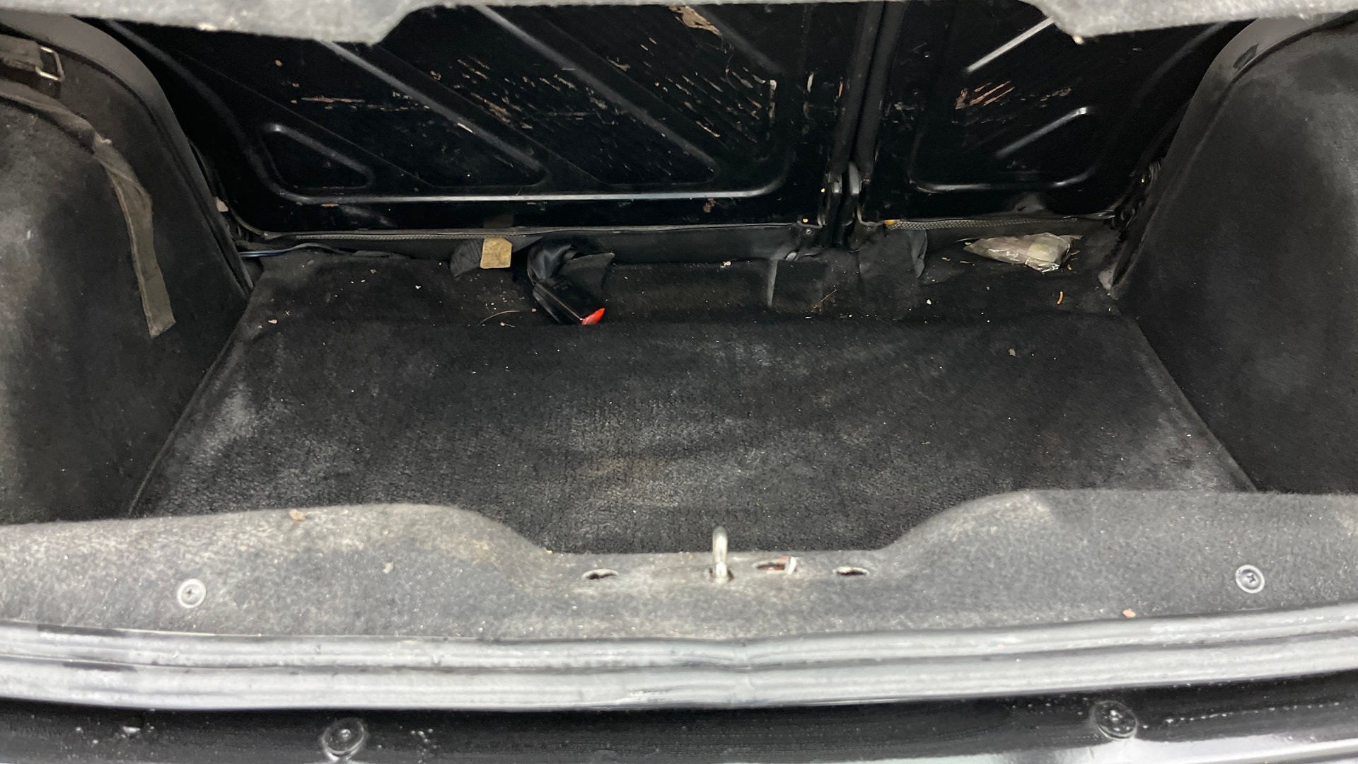 View 2013 Fiat Grande Punto 1.3 Emotion Pack 90 HP Image 10 Used 2013 Fiat Grande Punto 1.3 Emotion Pack 90 HP Image 10