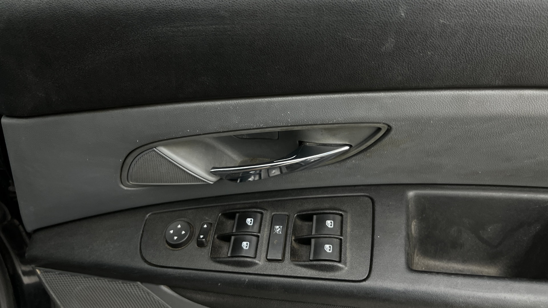 View 2013 Fiat Grande Punto 1.3 Emotion Pack 90 HP Image 32 Used 2013 Fiat Grande Punto 1.3 Emotion Pack 90 HP Image 32