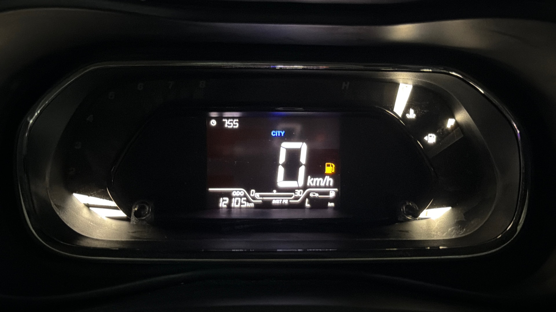 View 2024 Tata Nexon Revotron XE Image 34 Used 2024 Tata Nexon Revotron XE Image 34
