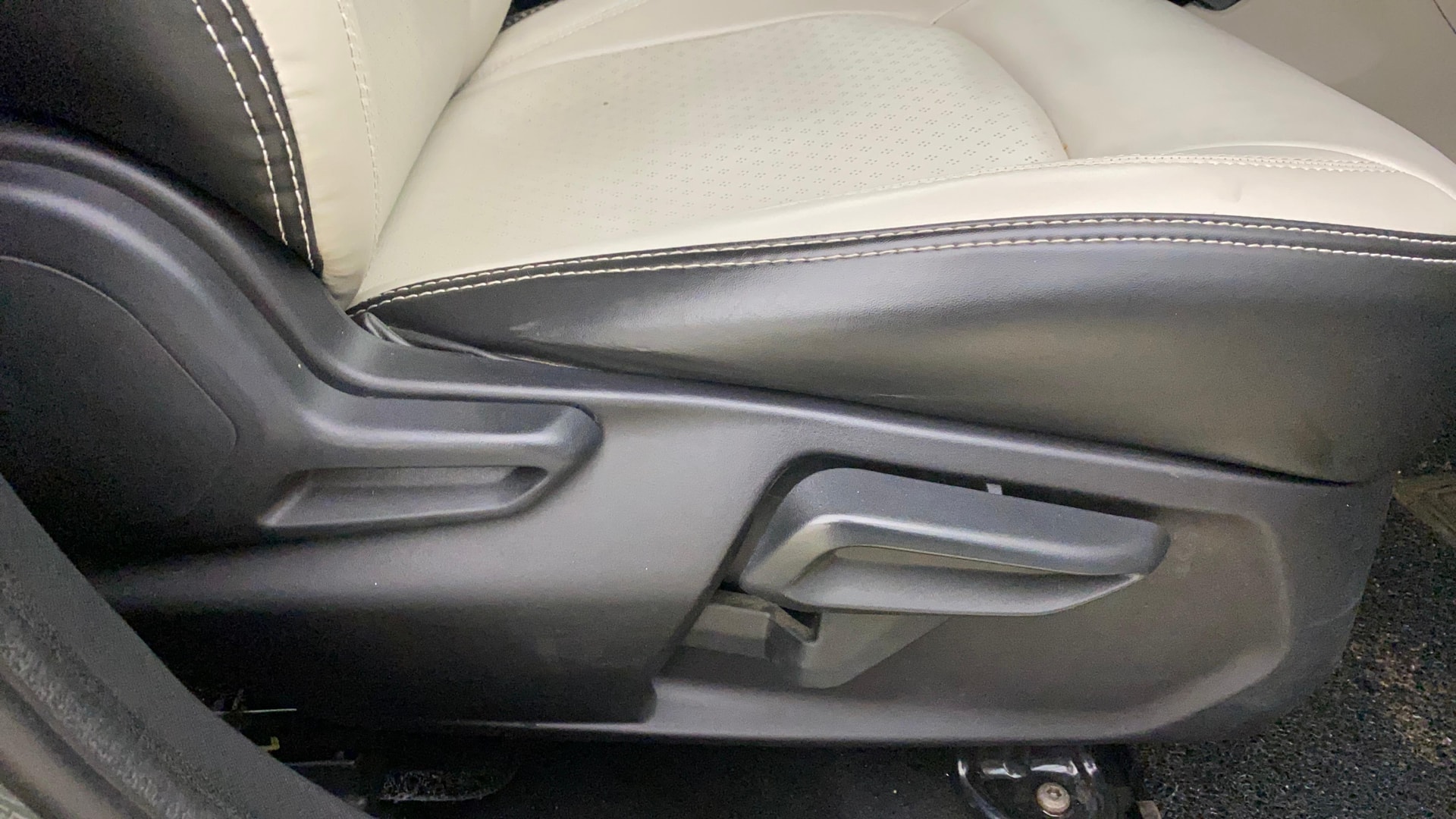View 2023 Tata Nexon Revotron XE Image 19 Used 2023 Tata Nexon Revotron XE Image 19