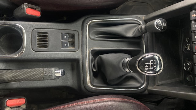 View Mahindra Thar Image 37 Used Mahindra Thar Image 37