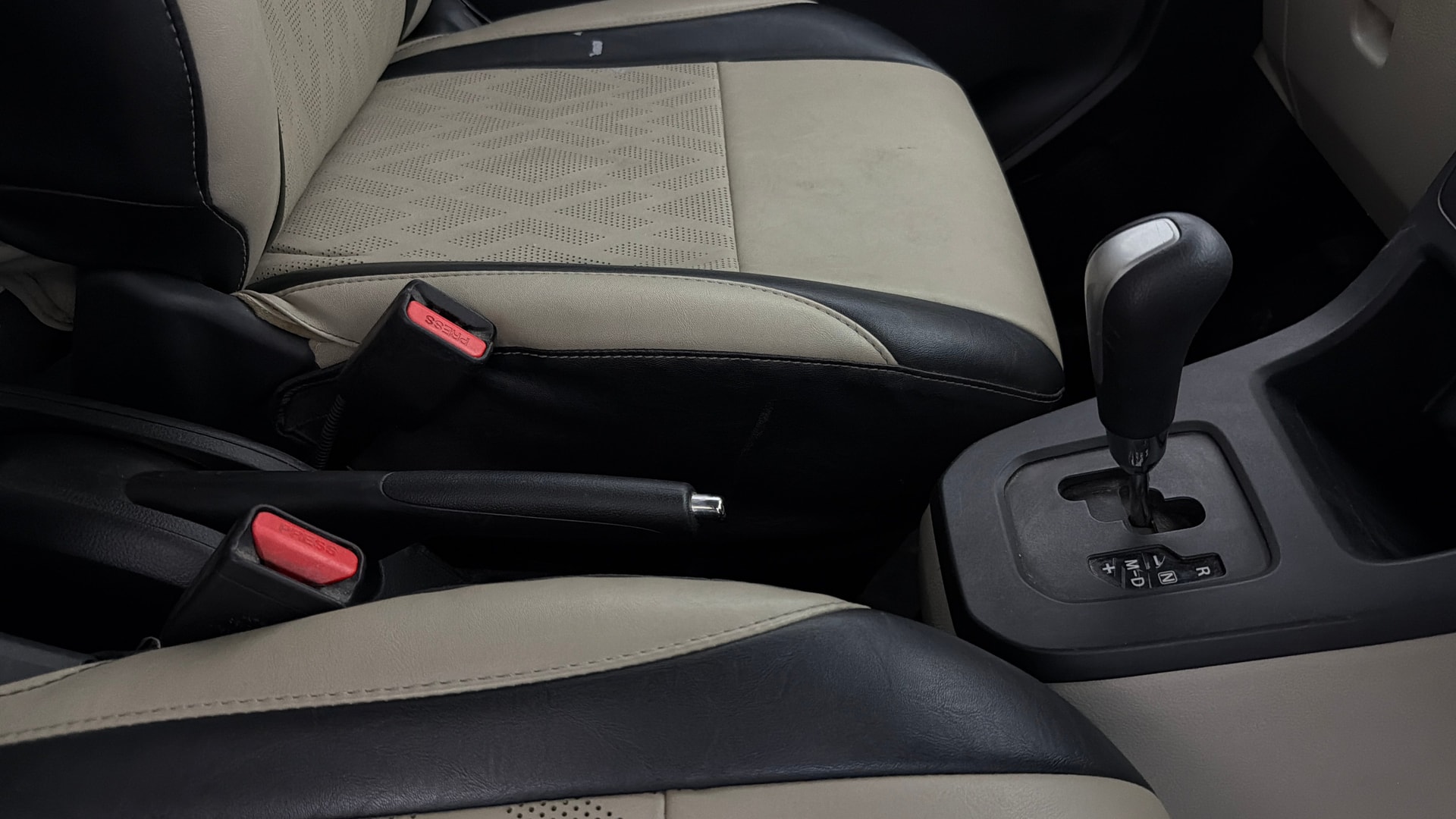 View 2019 Maruti Suzuki 1000 Base Variant Image 37 Used 2019 Maruti Suzuki 1000 Base Variant Image 37
