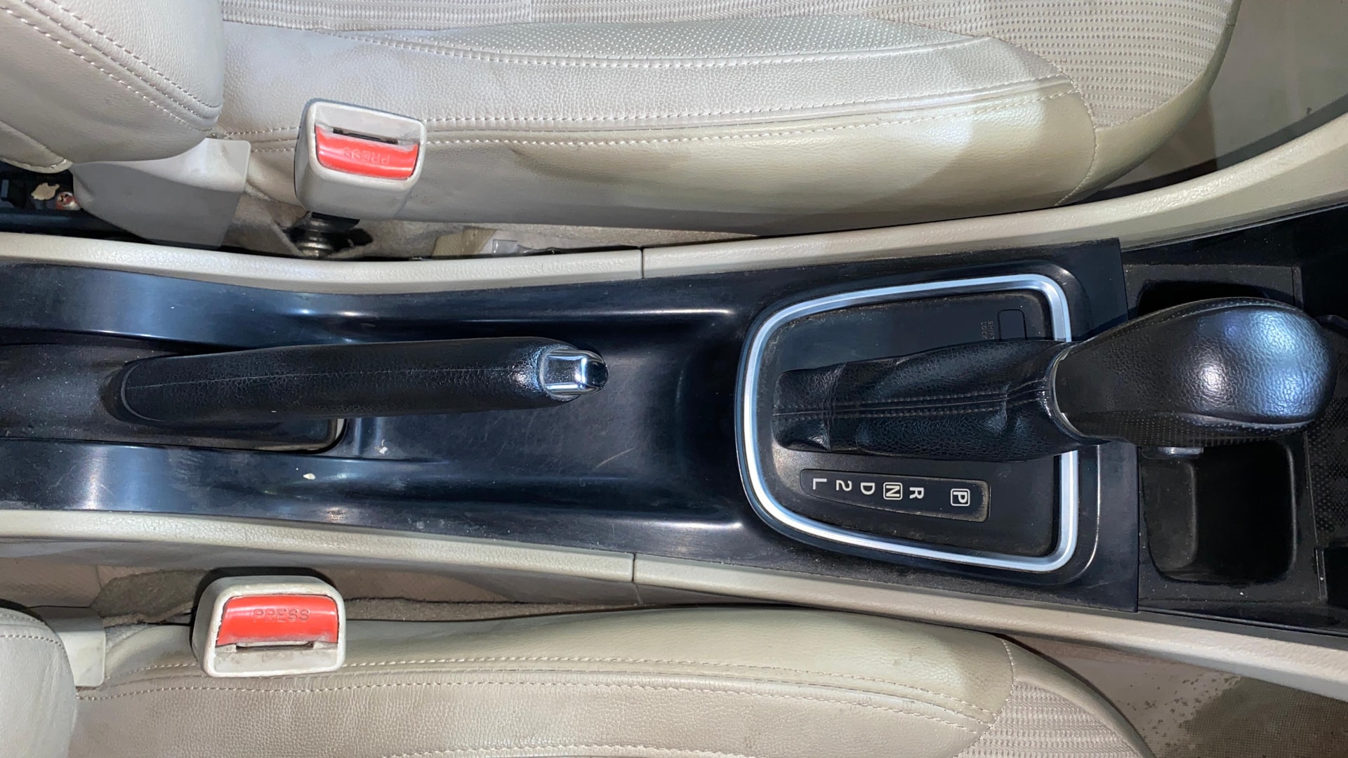 View 2015 Maruti Suzuki 1000 Base Variant Image 39 Used 2015 Maruti Suzuki 1000 Base Variant Image 39