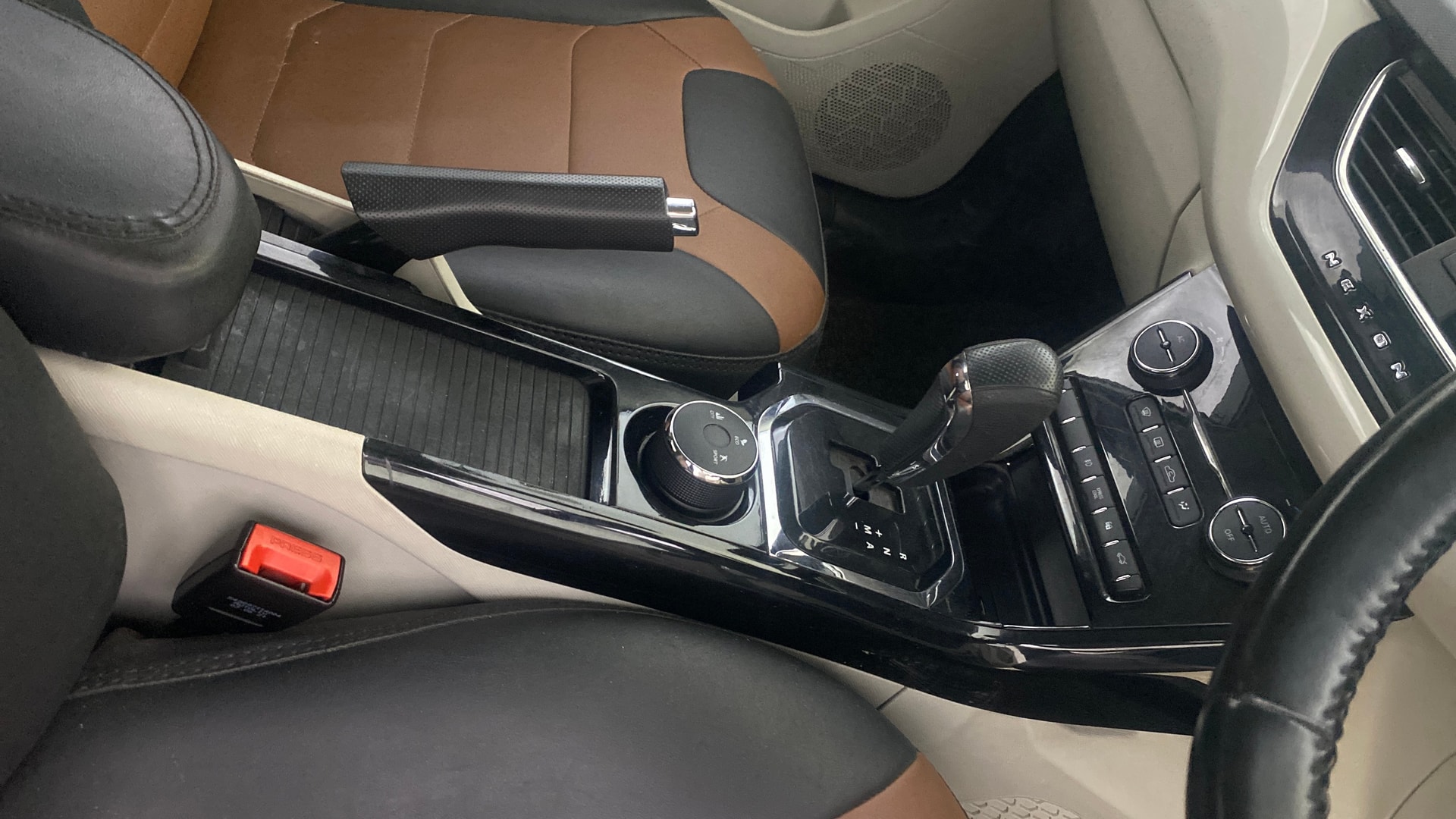 View 2021 Tata Nexon Revotron XE Image 40 Used 2021 Tata Nexon Revotron XE Image 40