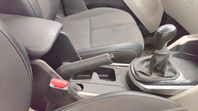 View Kia Carens Image 43 Used Kia Carens Image 43