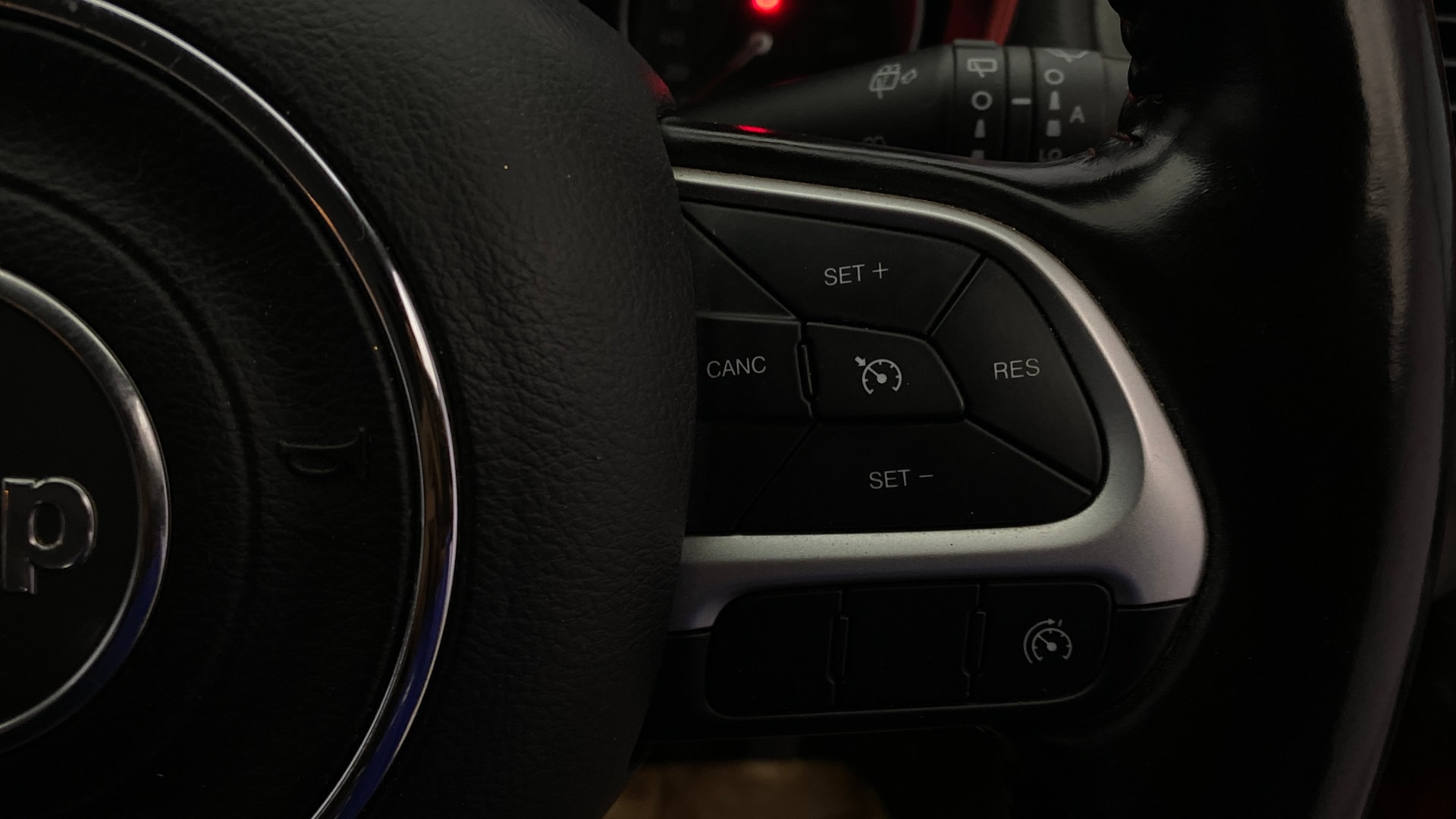 View 2020 Jeep Compass Trailhawk 4X4 (O) 2.0D AT Image 3 Used 2020 Jeep Compass Trailhawk 4X4 (O) 2.0D AT Image 3