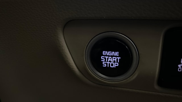 View Kia Carens Image 42 Used Kia Carens Image 42