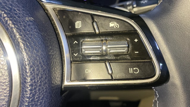 View Kia Carens Image 3 Used Kia Carens Image 3