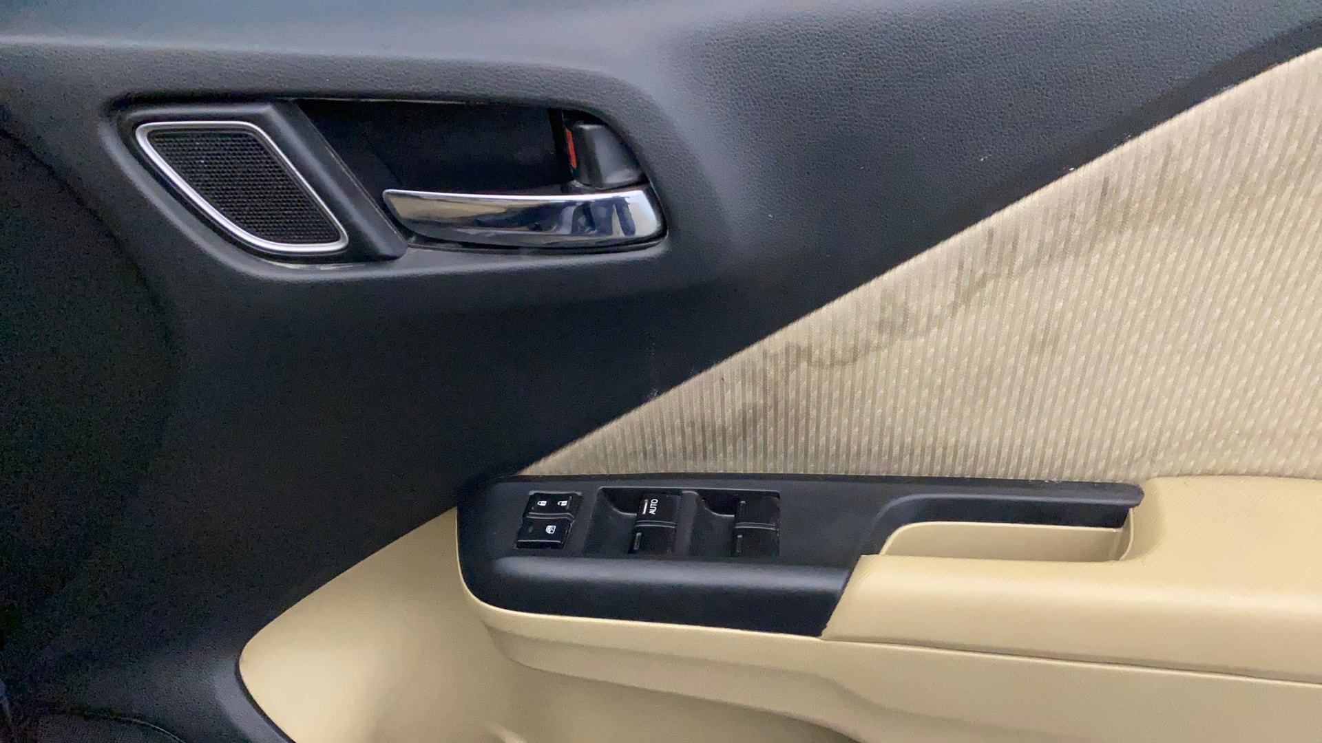 View 2017 Honda City ZX MT Diesel Anniversary Edition Image 41 Used 2017 Honda City ZX MT Diesel Anniversary Edition Image 41