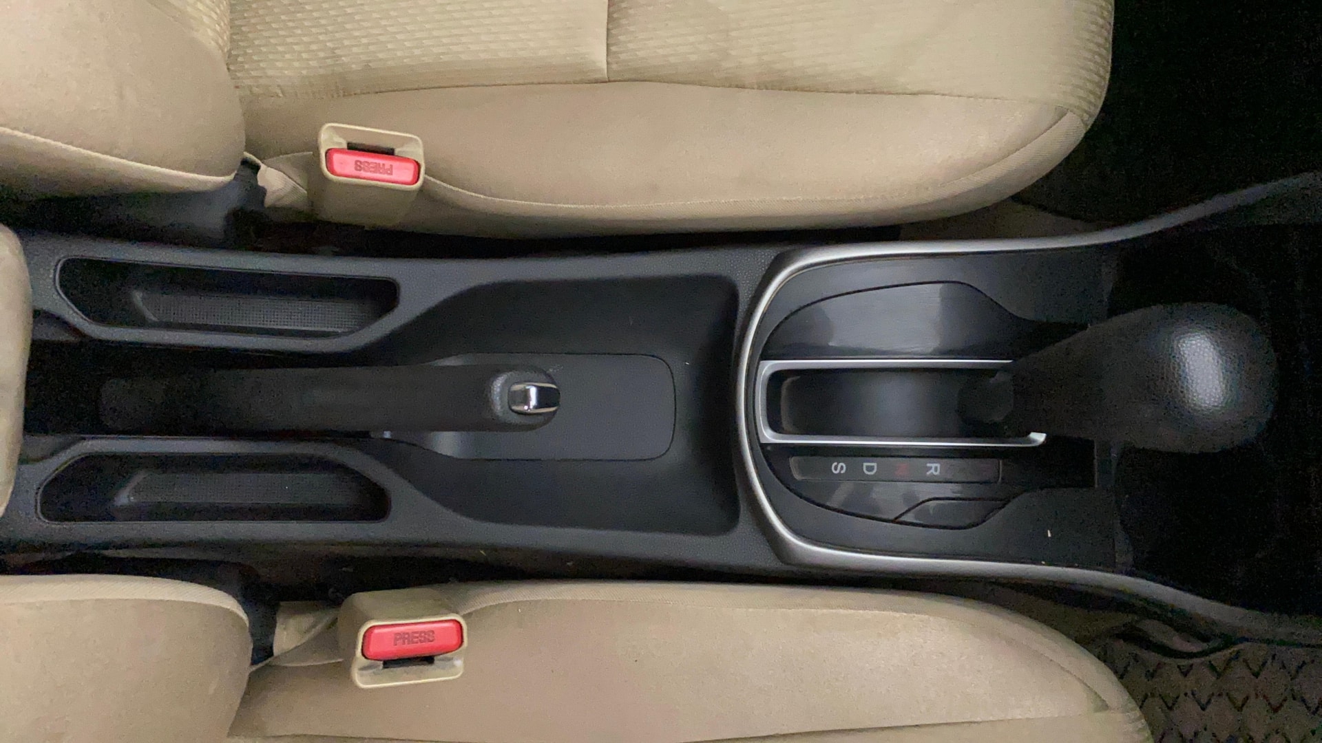 View 2017 Honda City ZX MT Diesel Anniversary Edition Image 44 Used 2017 Honda City ZX MT Diesel Anniversary Edition Image 44