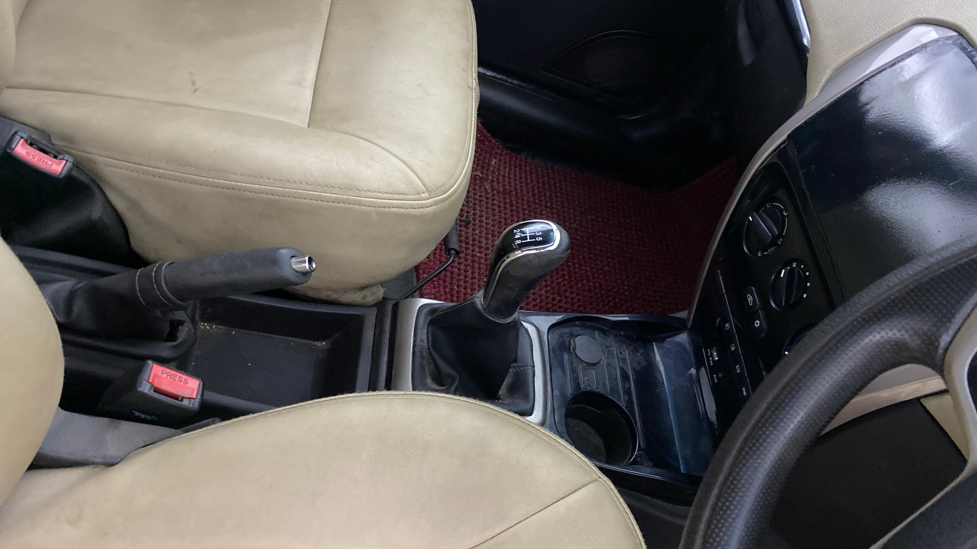 View 2015 Tata Zest XM Petrol Image 38 Used 2015 Tata Zest XM Petrol Image 38
