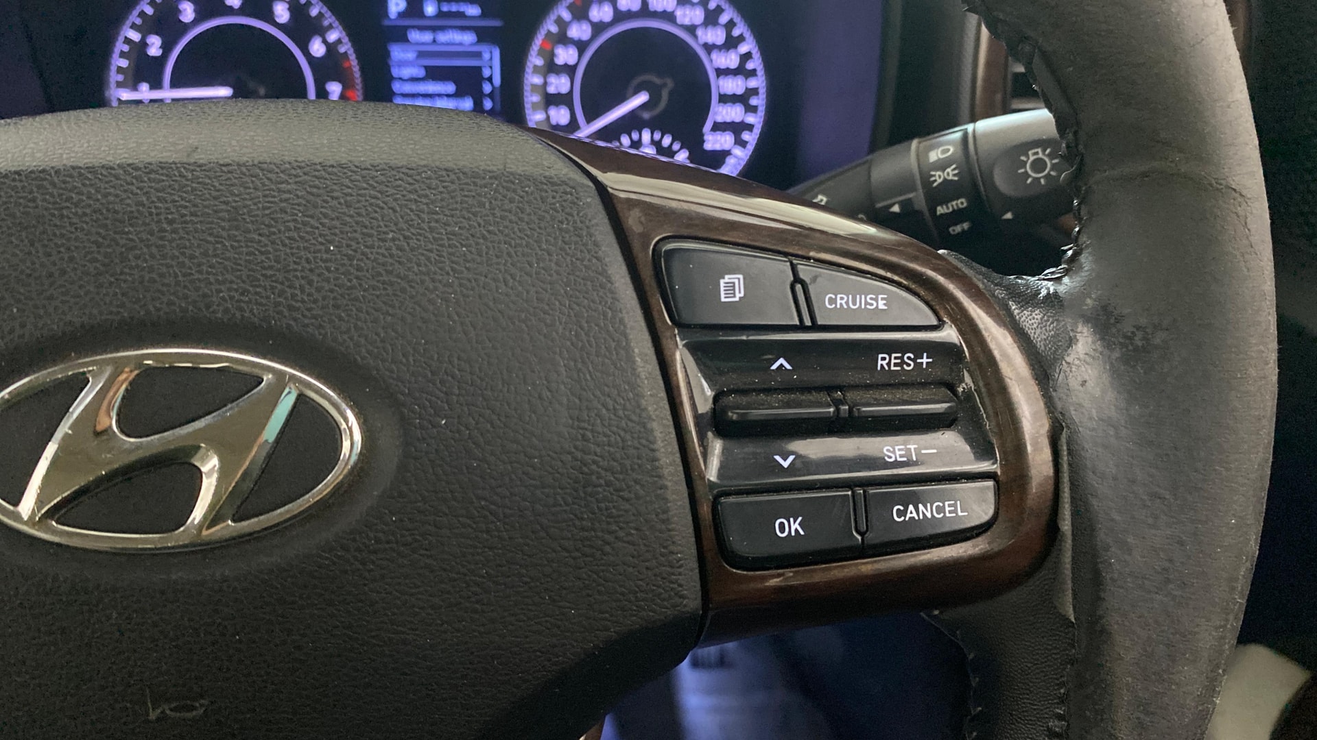 View 2020 Hyundai Venue SX Plus 1.0 Petrol AT Image 3 Used 2020 Hyundai Venue SX Plus 1.0 Petrol AT Image 3