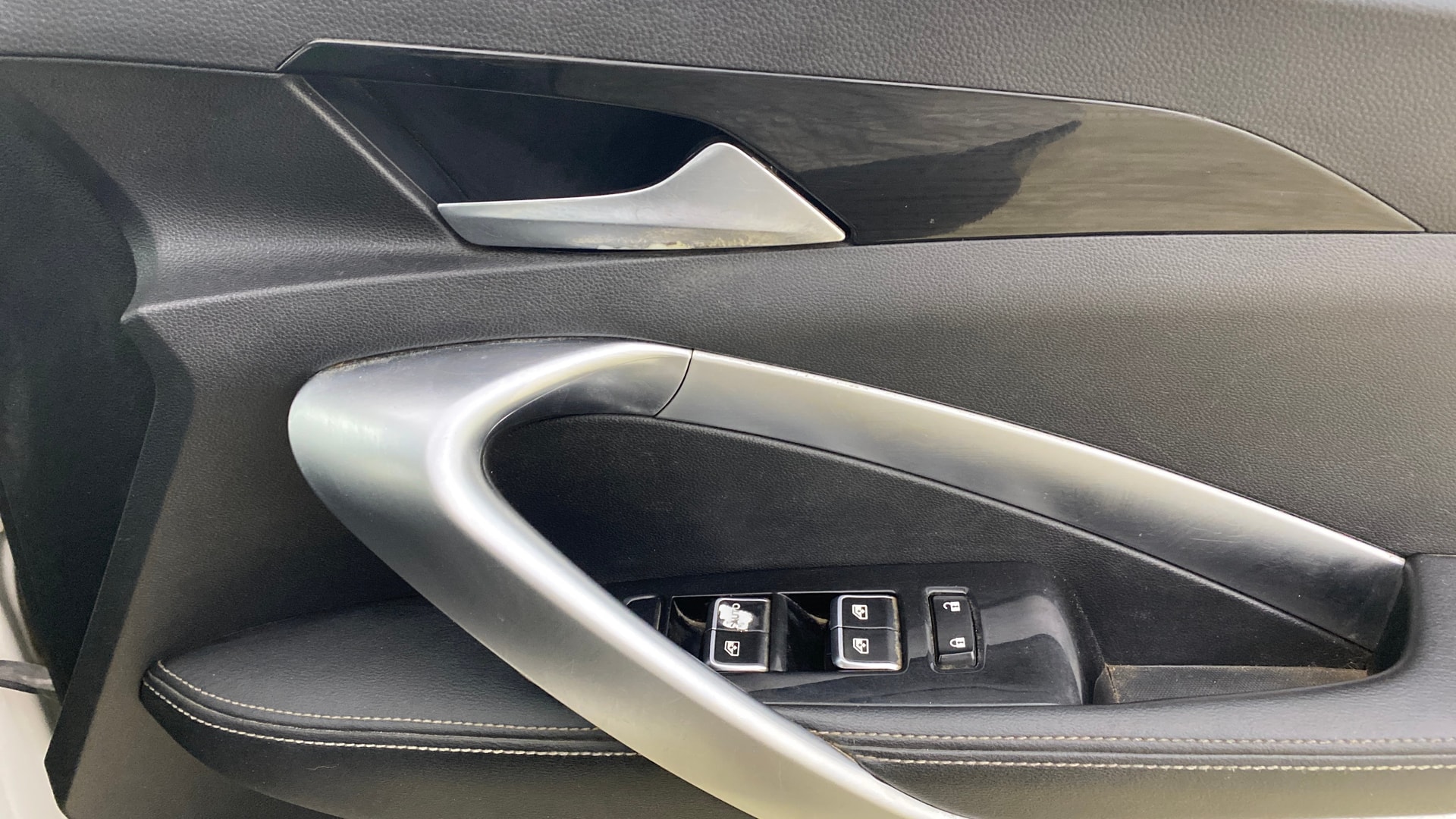 View 2020 MG Hector Sharp Diesel Image 35 Used 2020 MG Hector Sharp Diesel Image 35