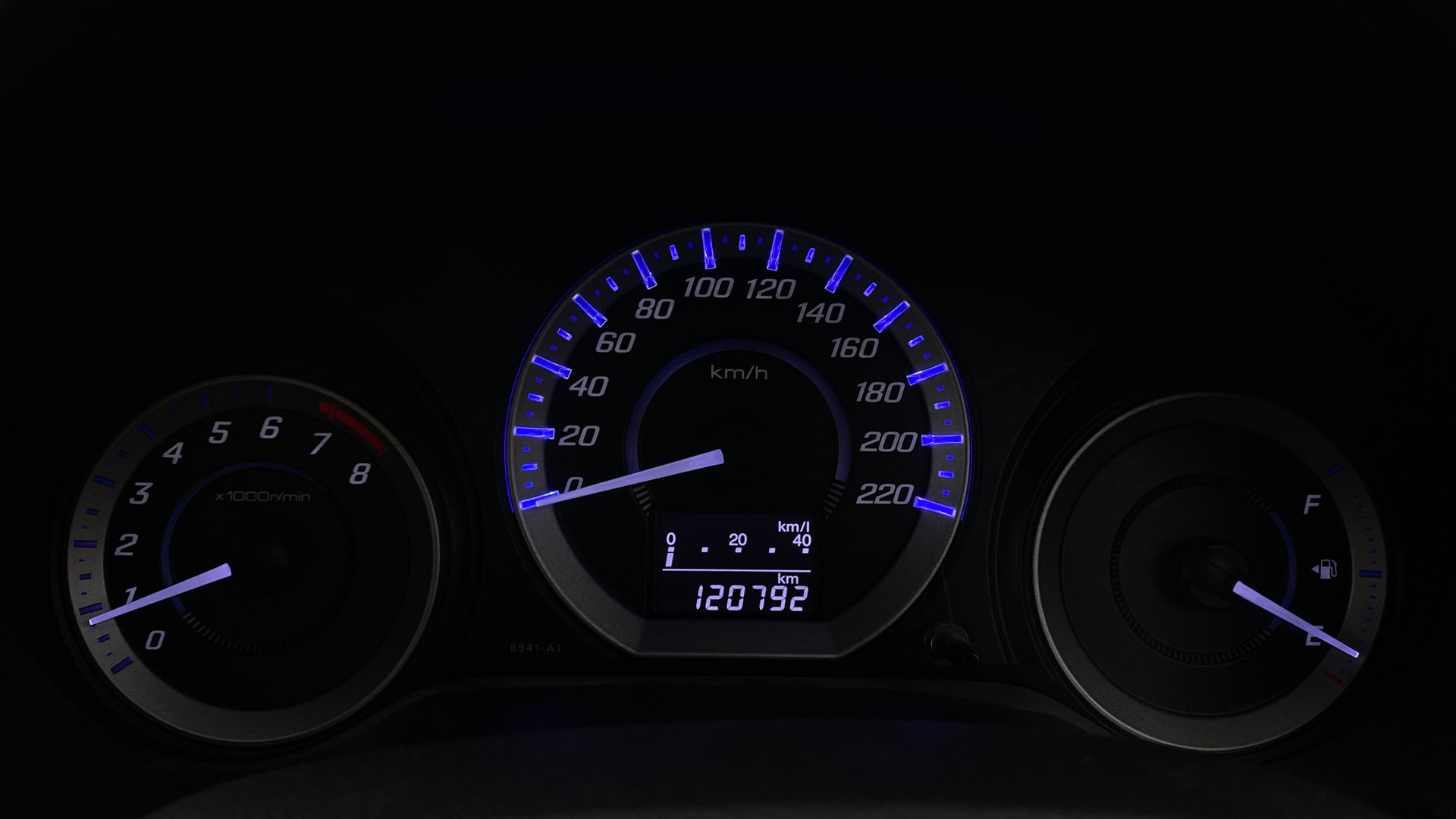 View 2013 Honda City ZX MT Diesel Anniversary Edition Image 33 Used 2013 Honda City ZX MT Diesel Anniversary Edition Image 33