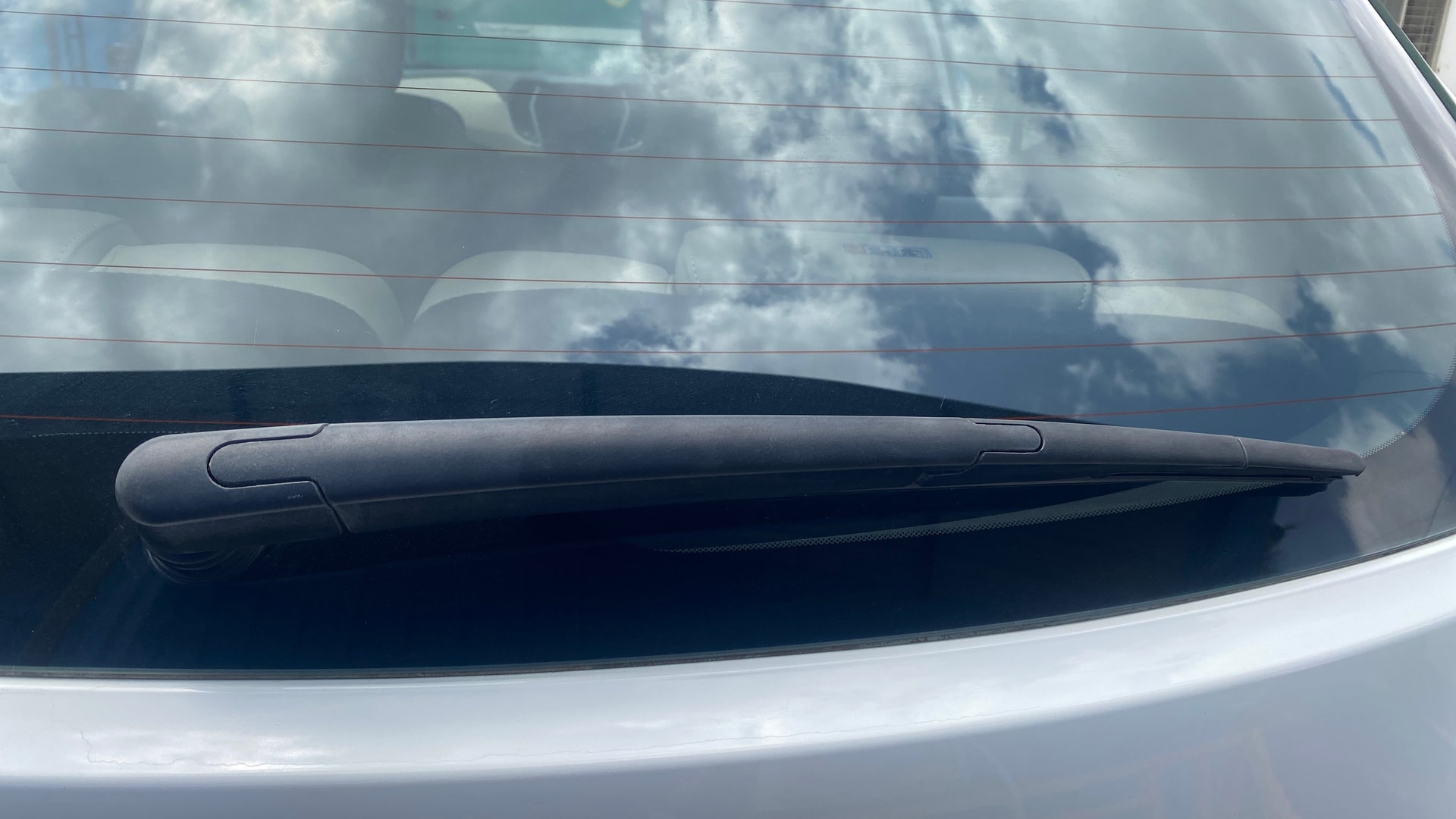 View 2014 Hyundai Santa Fe 2WD AT Image 25 Used 2014 Hyundai Santa Fe 2WD AT Image 25