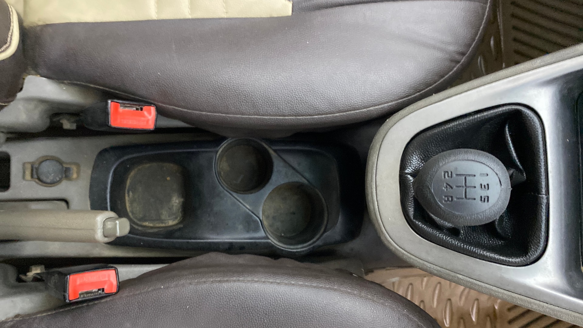 View 2013 Hyundai i10 1.1 Magna Image 37 Used 2013 Hyundai i10 1.1 Magna Image 37