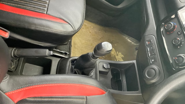 View Renault Kwid Image 38 Used Renault Kwid Image 38