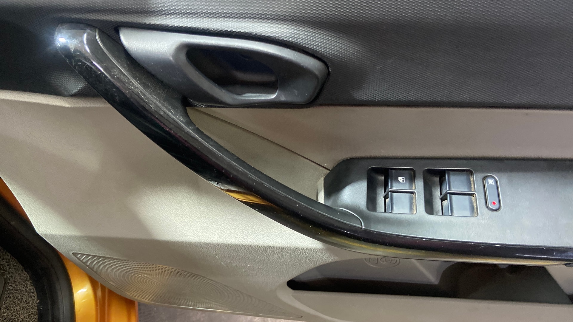View 2018 Tata Tiago Revotorq XB Image 32 Used 2018 Tata Tiago Revotorq XB Image 32