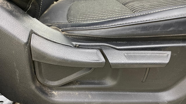 View Kia Carens Image 19 Used Kia Carens Image 19